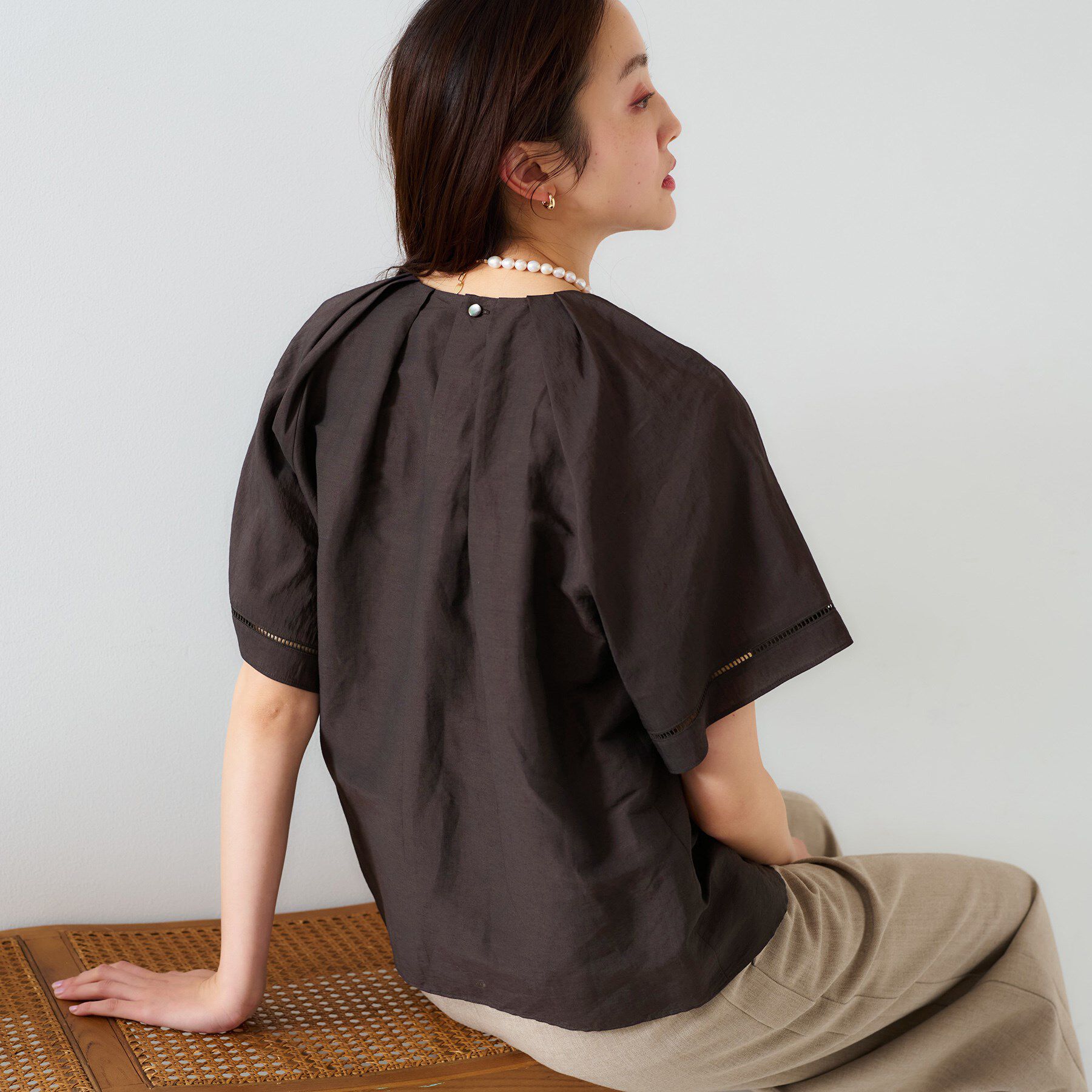 UNTITLED「◆【セットアップ可能】リネン混 タックブラウス」|シャツ・ブラウス|
