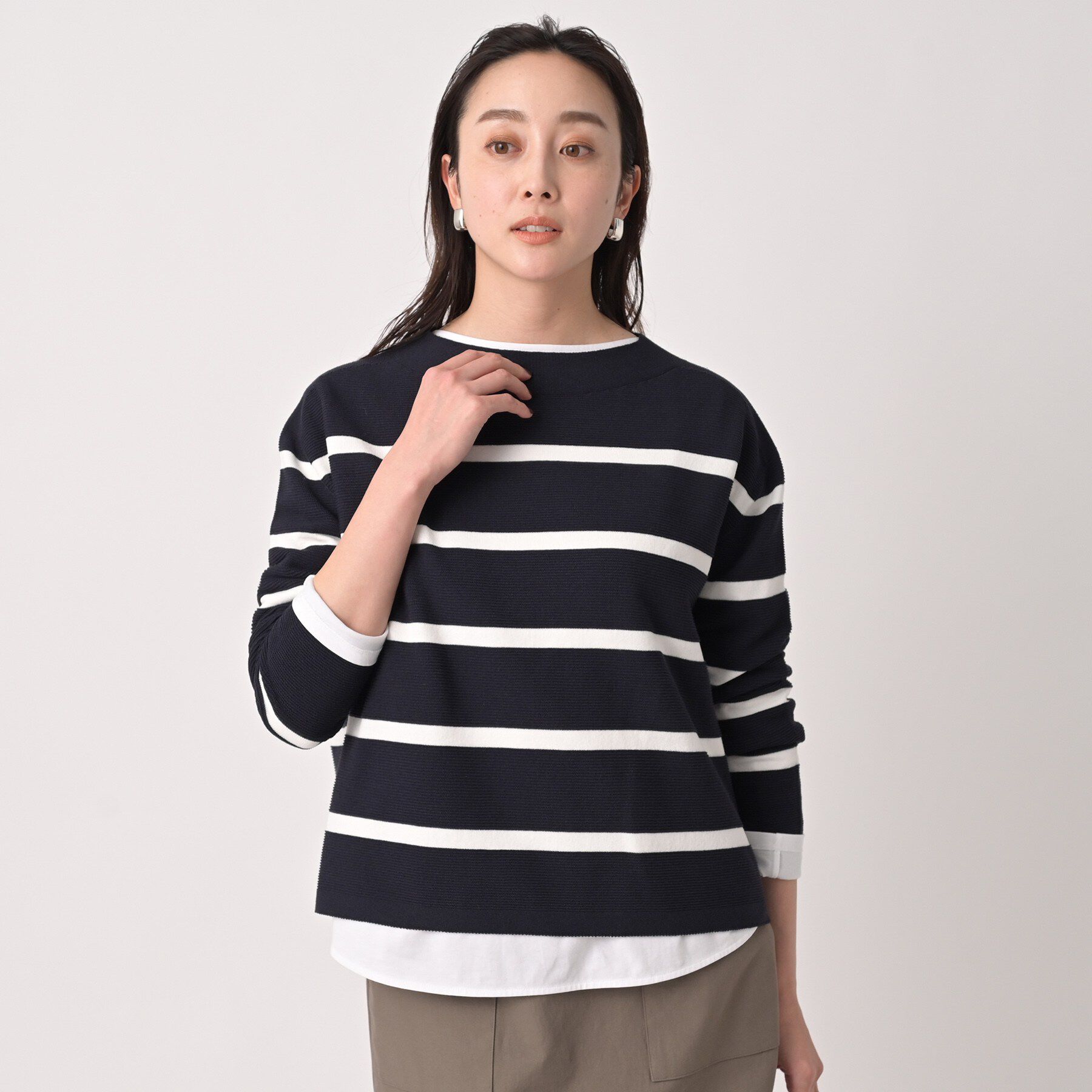 UNTITLED「【ゆったり/洗える】クロップドニットプルオーバー」|ニット・セーター|ネイビー(394)