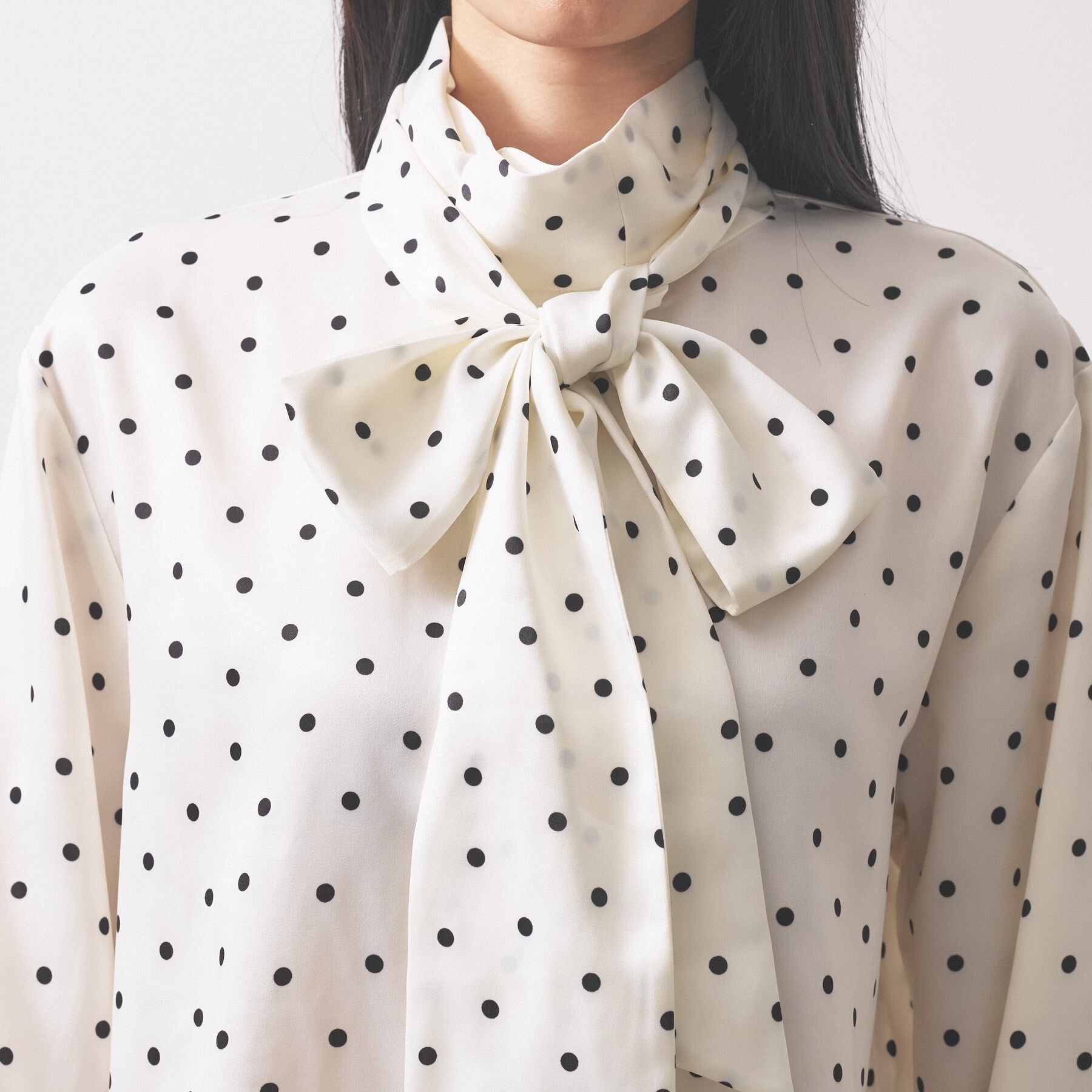 GALLEST「【オケージョン/セレモニー】サテンドットボウタイブラウス」|シャツ・ブラウス|