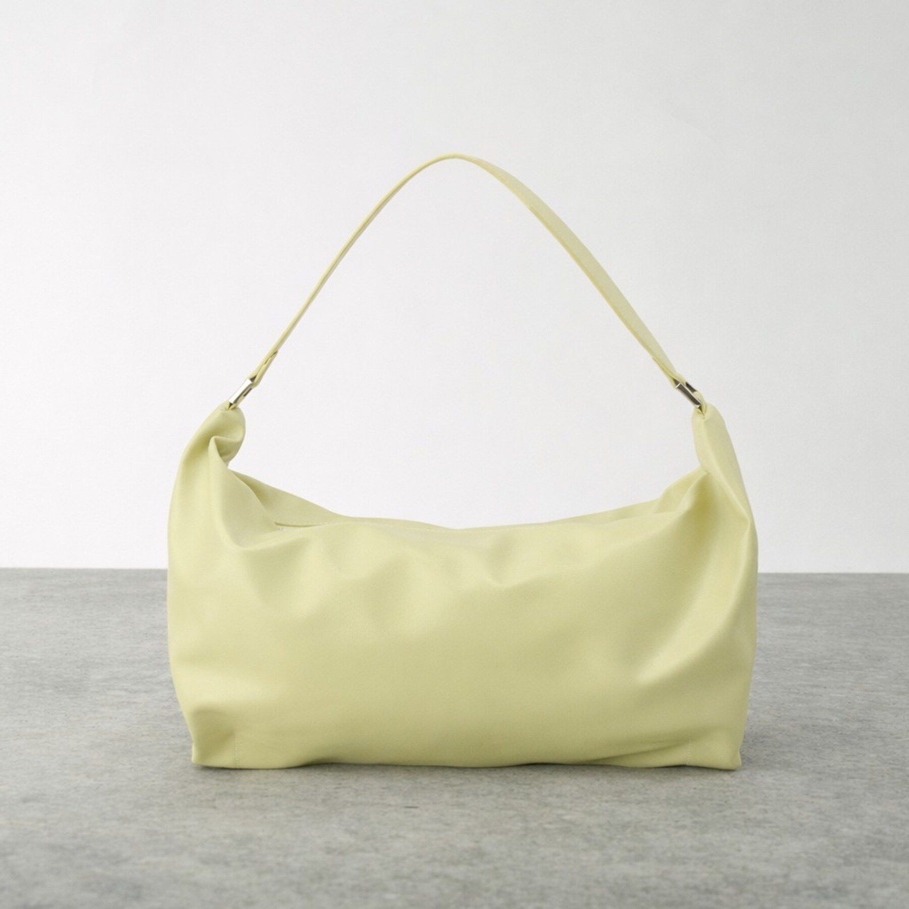 GALLEST「ワンショルダーソフトバッグ」|ショルダー・メッセンジャー|ライトイエロー(03