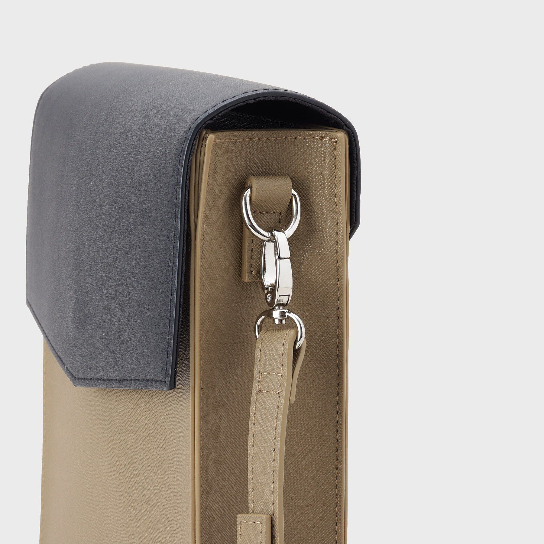 tk.TAKEO KIKUCHI「フラップスクエアミニョルダー」|ショルダー・メッセンジャー|