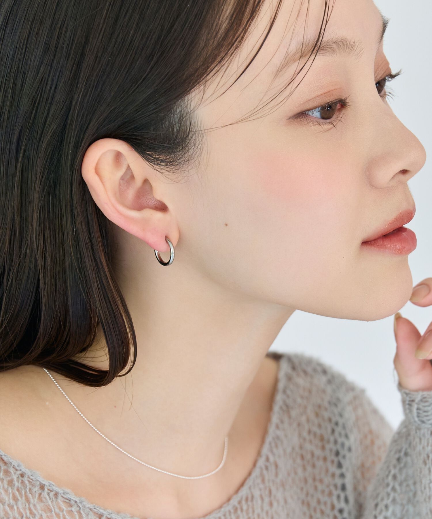 Phoebe「【金属アレルギー対応】バランスバロックパールフープイヤリング　シルバー/ステンレス/大ぶり/主役級」|イヤリング|