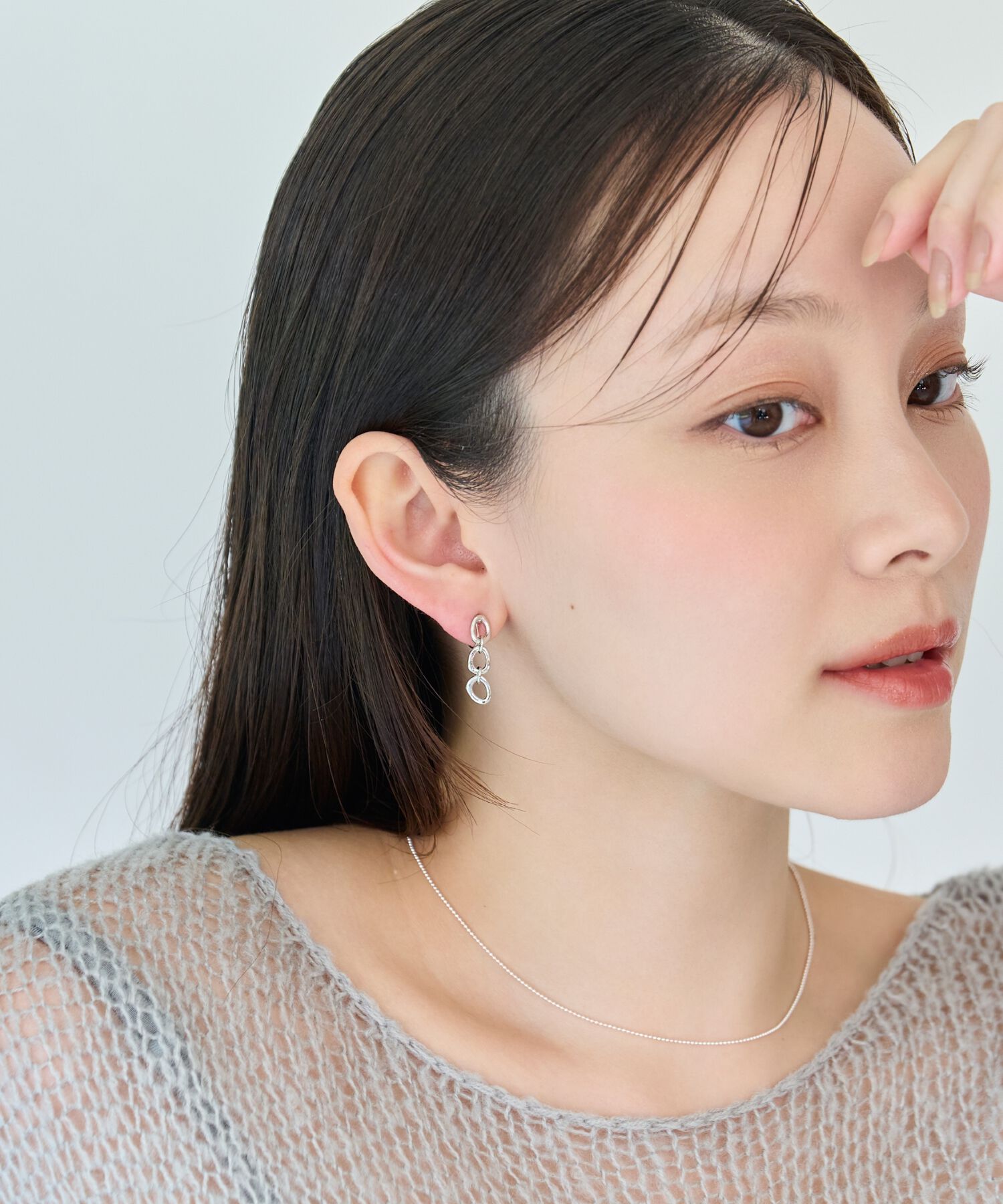 Phoebe「【痛くないシリーズ/金属アレルギー対応】チェーンライトフィットイヤリング　シルバー/ニッケルフリー」|イヤリング|