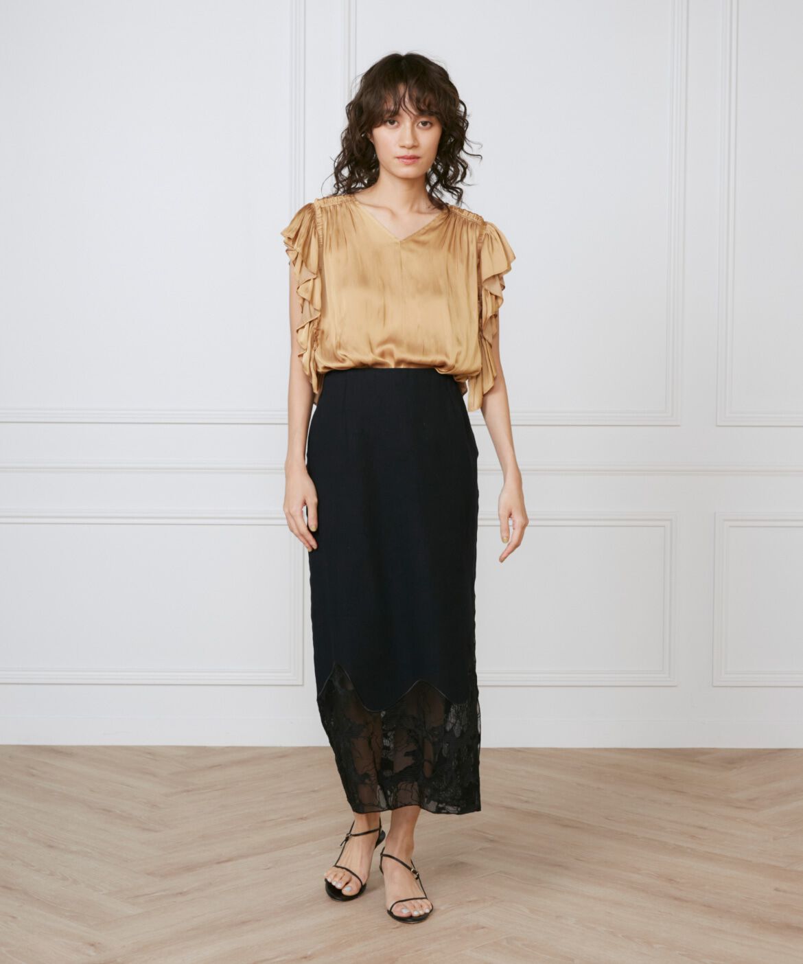 INED「《大きいサイズ》フラッタースリーブブラウス　《la veille by SUPERIOR CLOSET》」|シャツ・ブラウス|