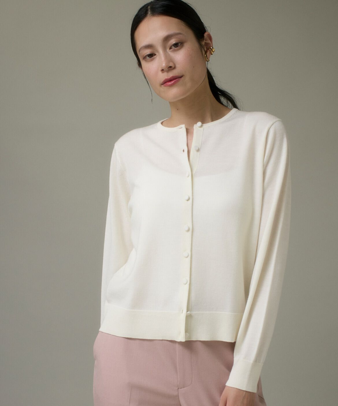 DAY by DAY it&rsquo;s international「ウォッシャブルウールクルーネックカーディガン《HARMONY》」|カーディガン|オフホワイト1