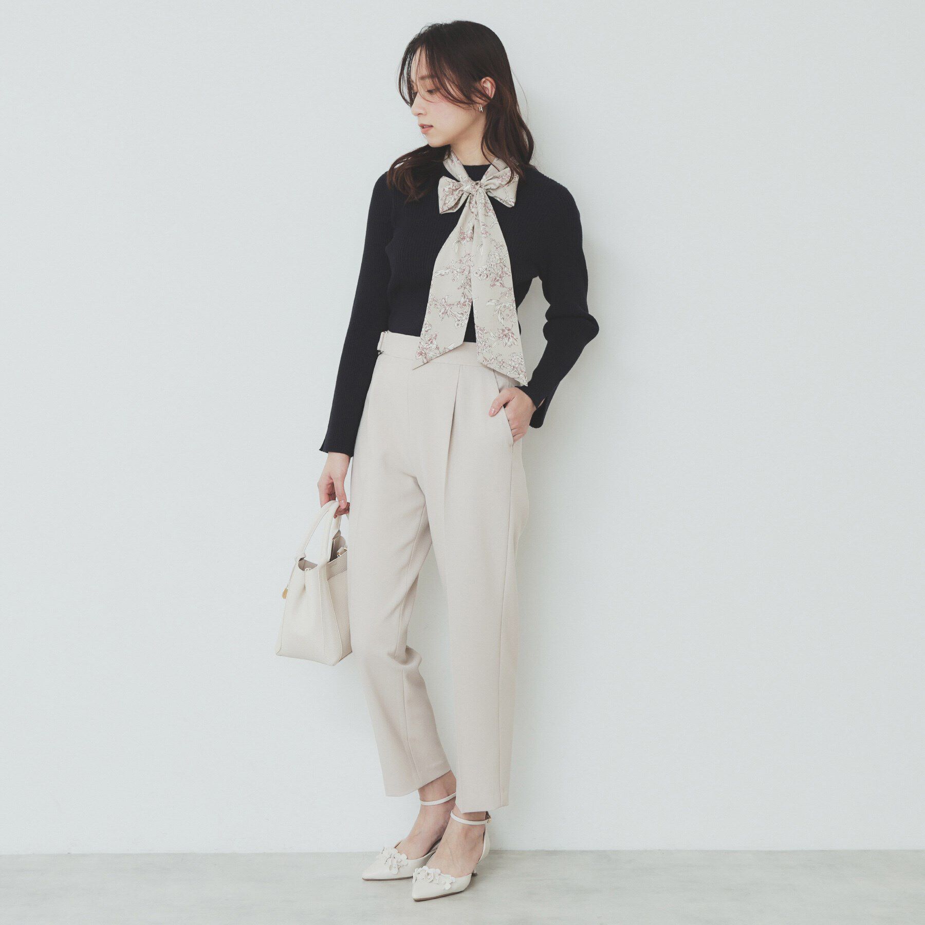 index「スカーフ付きハイネックリブニット【洗濯機洗い可】」|ニット・セーター|