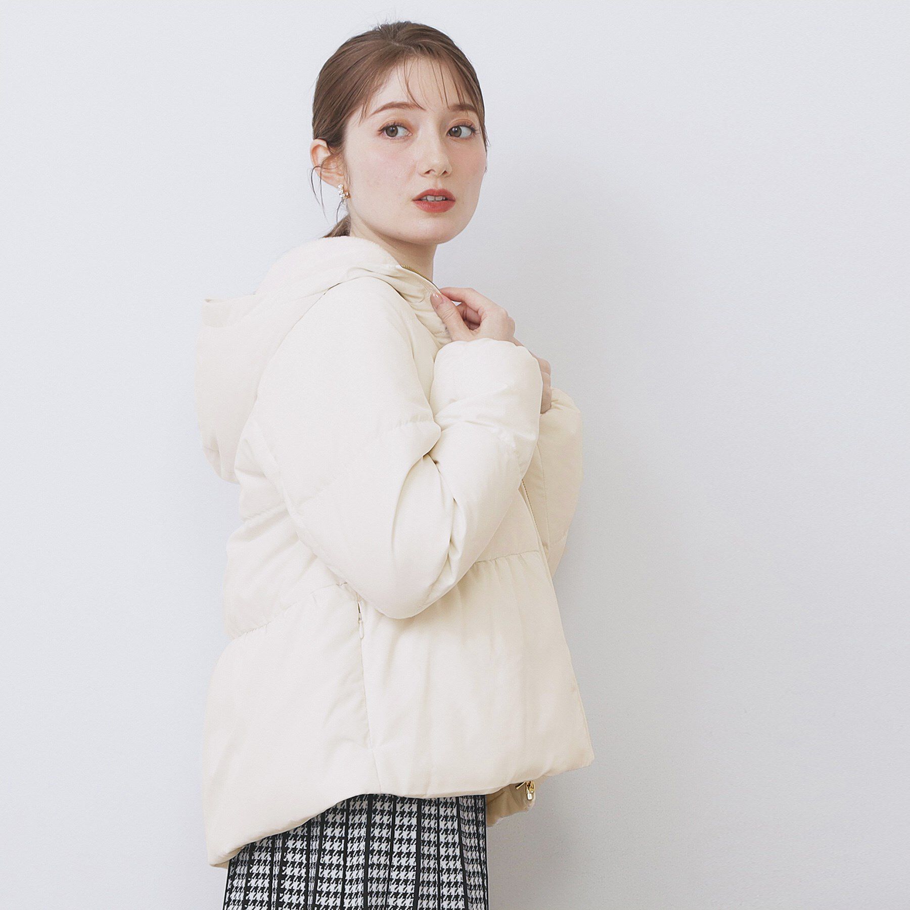 index「KAWADAダウンペプラムショートコート【撥水/洗濯機OK/静電気防止裏地】」|ダウン|