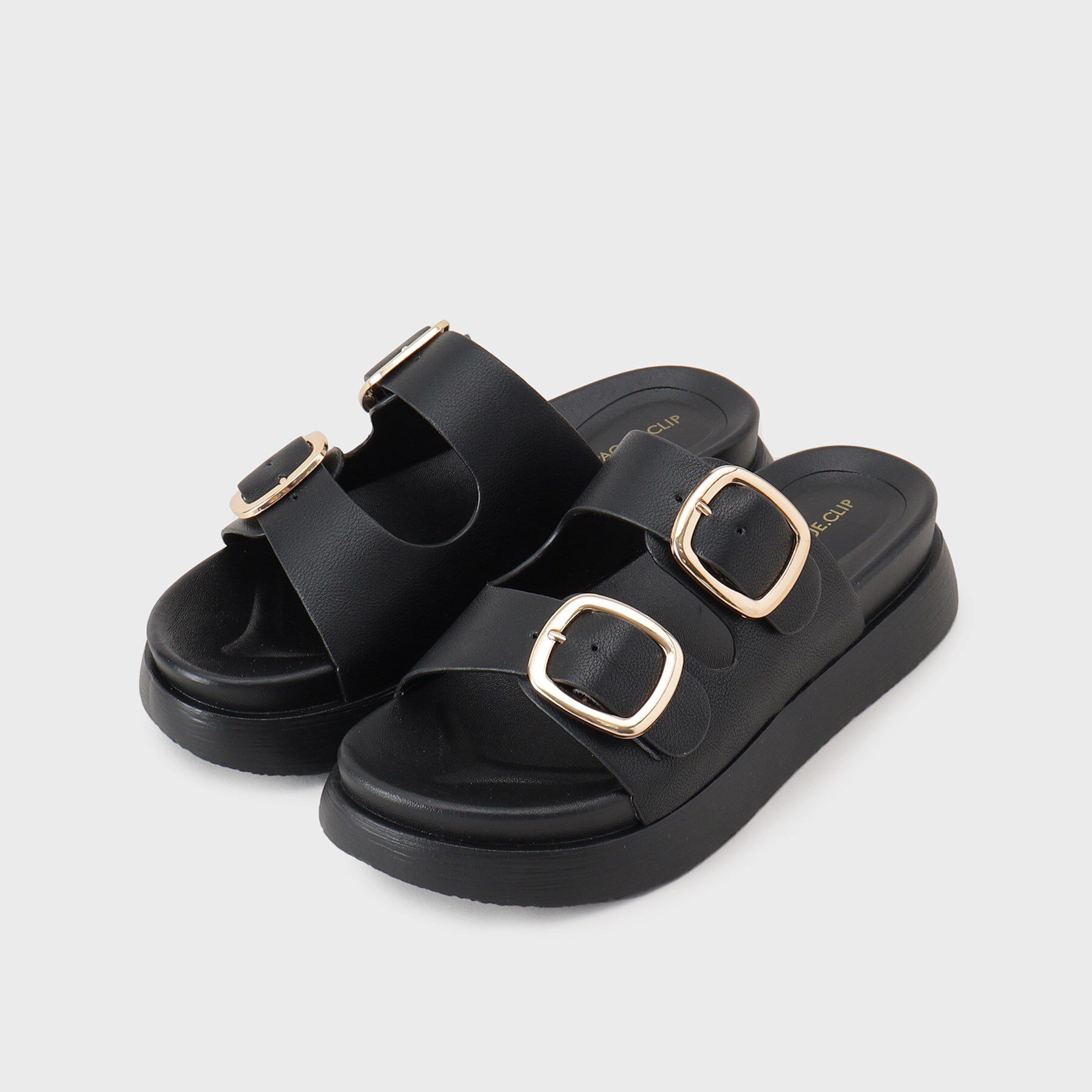 OPAQUE.CLIP「【軽量】ゴールドバックルフットベッドサンダル」|サンダル|