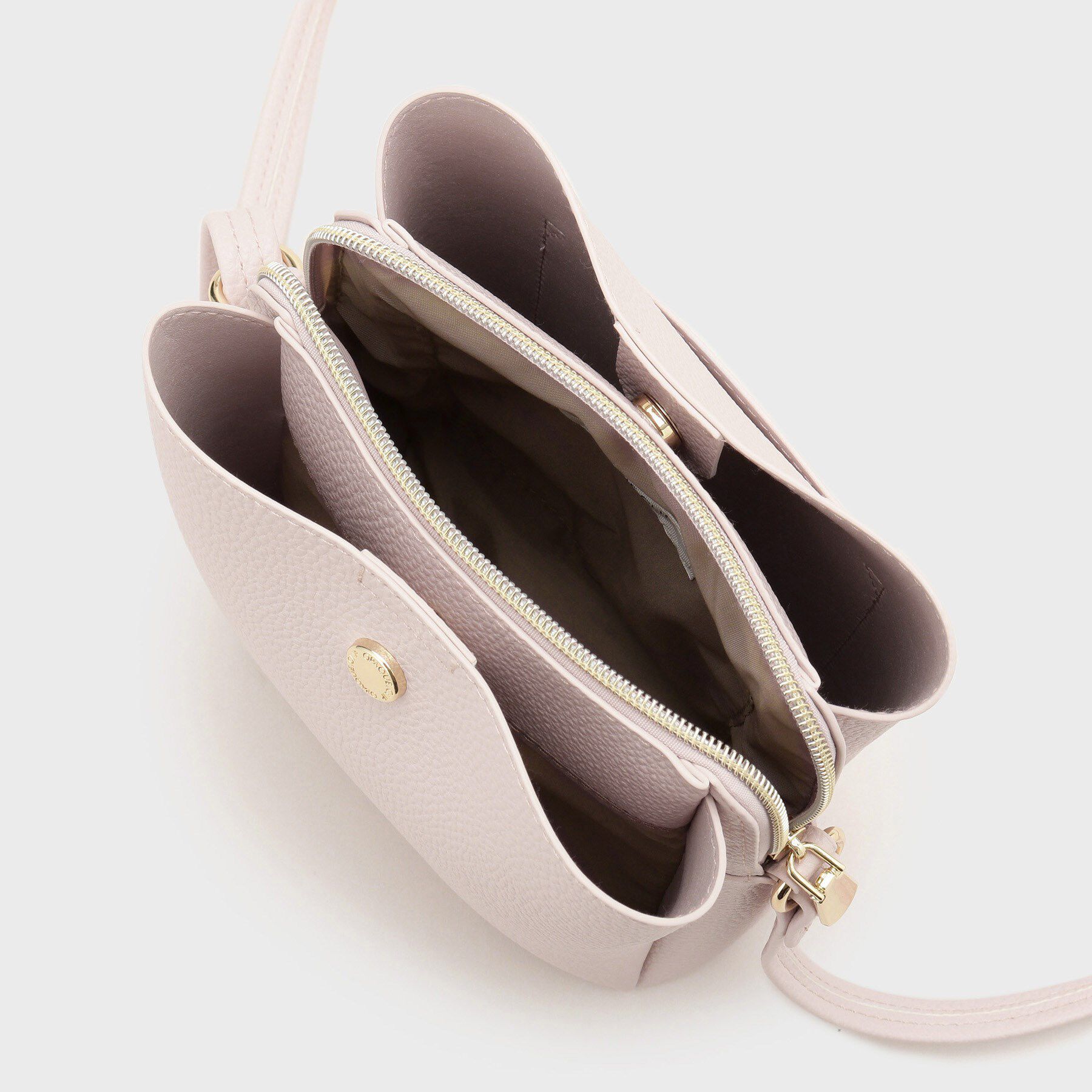 OPAQUE.CLIP「シュリンク合皮3層ミニショルダーバッグ【軽量／長さ調整可能】」|ショルダー・メッセンジャー|