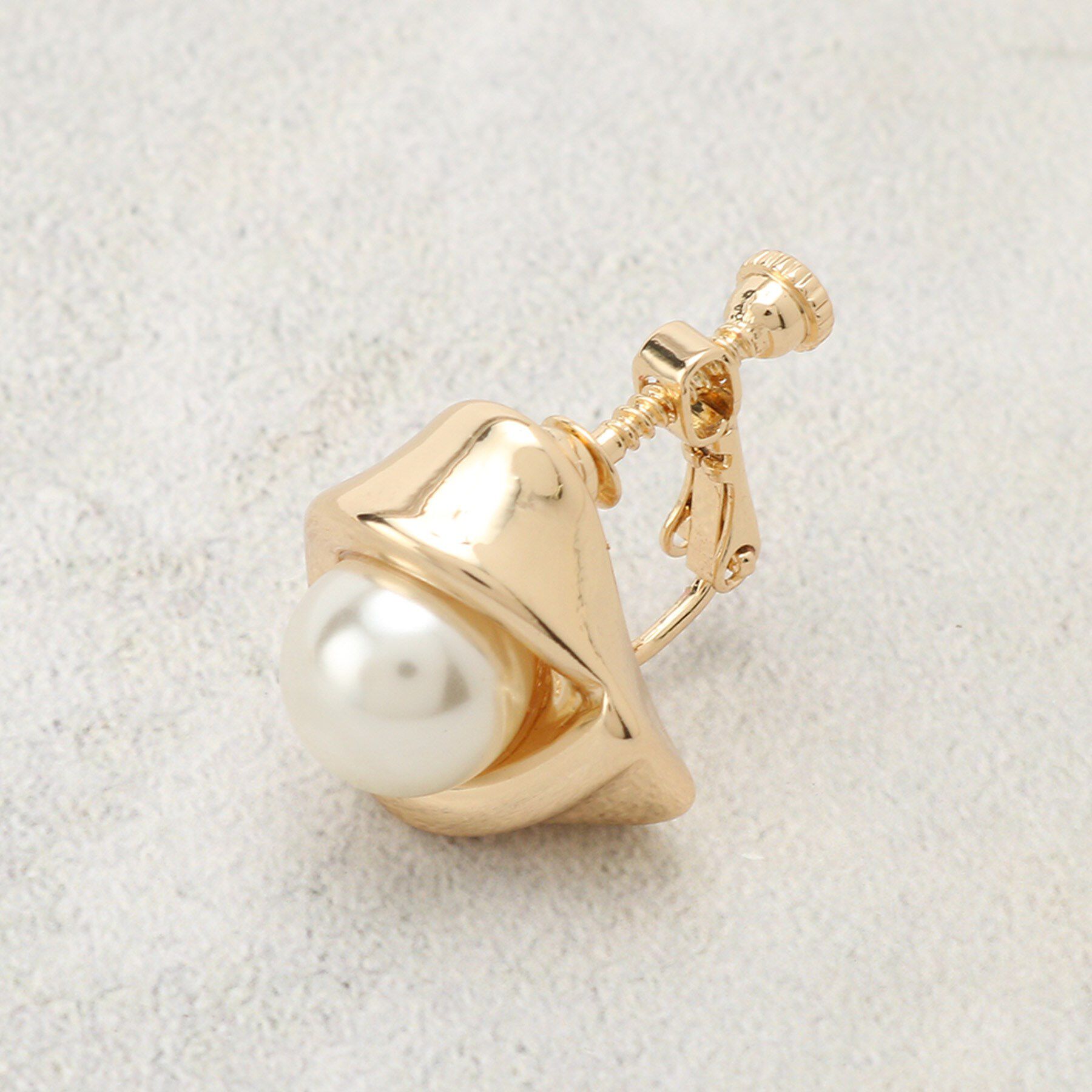 OPAQUE.CLIP「フェイクパール・メタルイヤリング」|イヤリング|