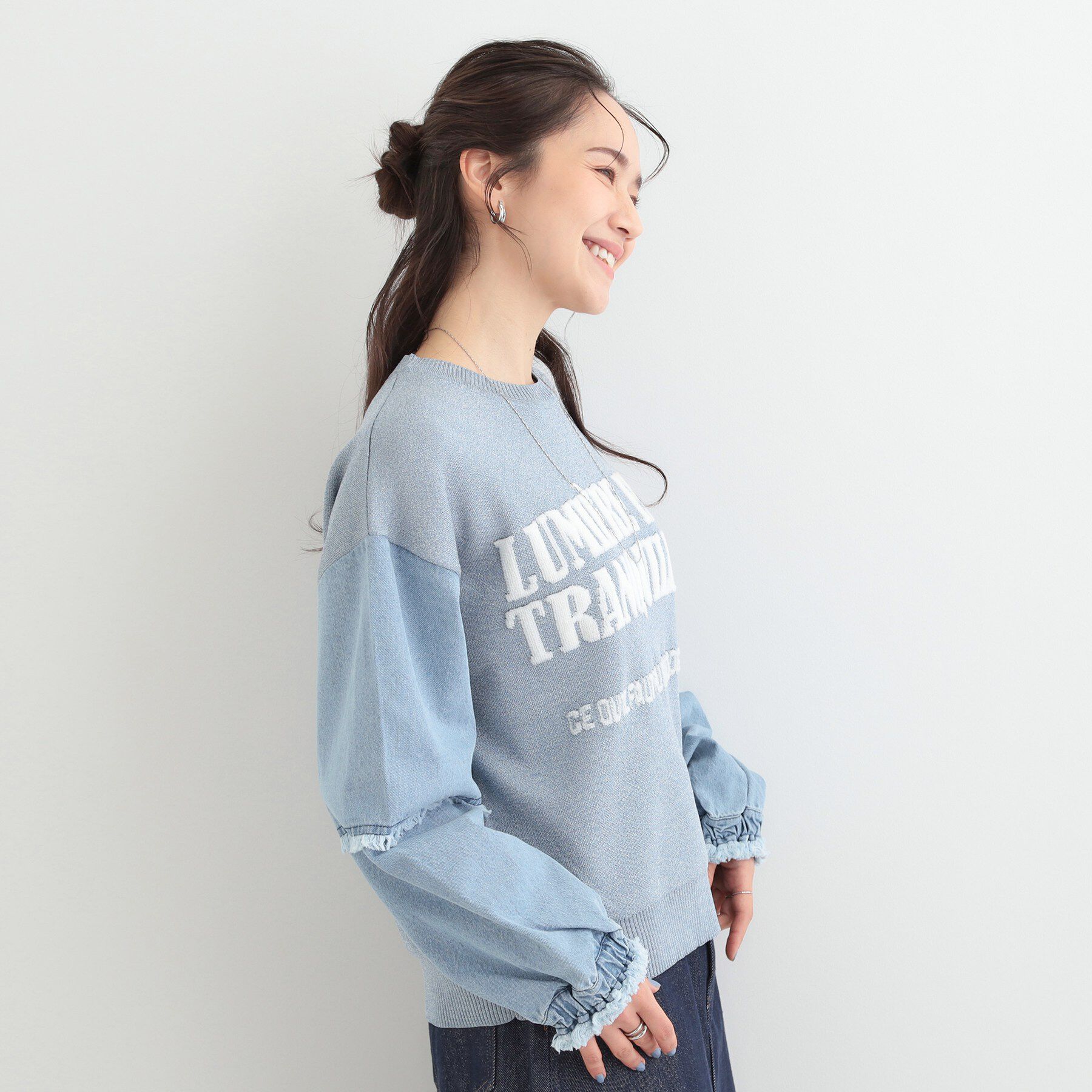 SHOO･LA･RUE「デニム袖切替ロゴニット」|ニット・セーター|