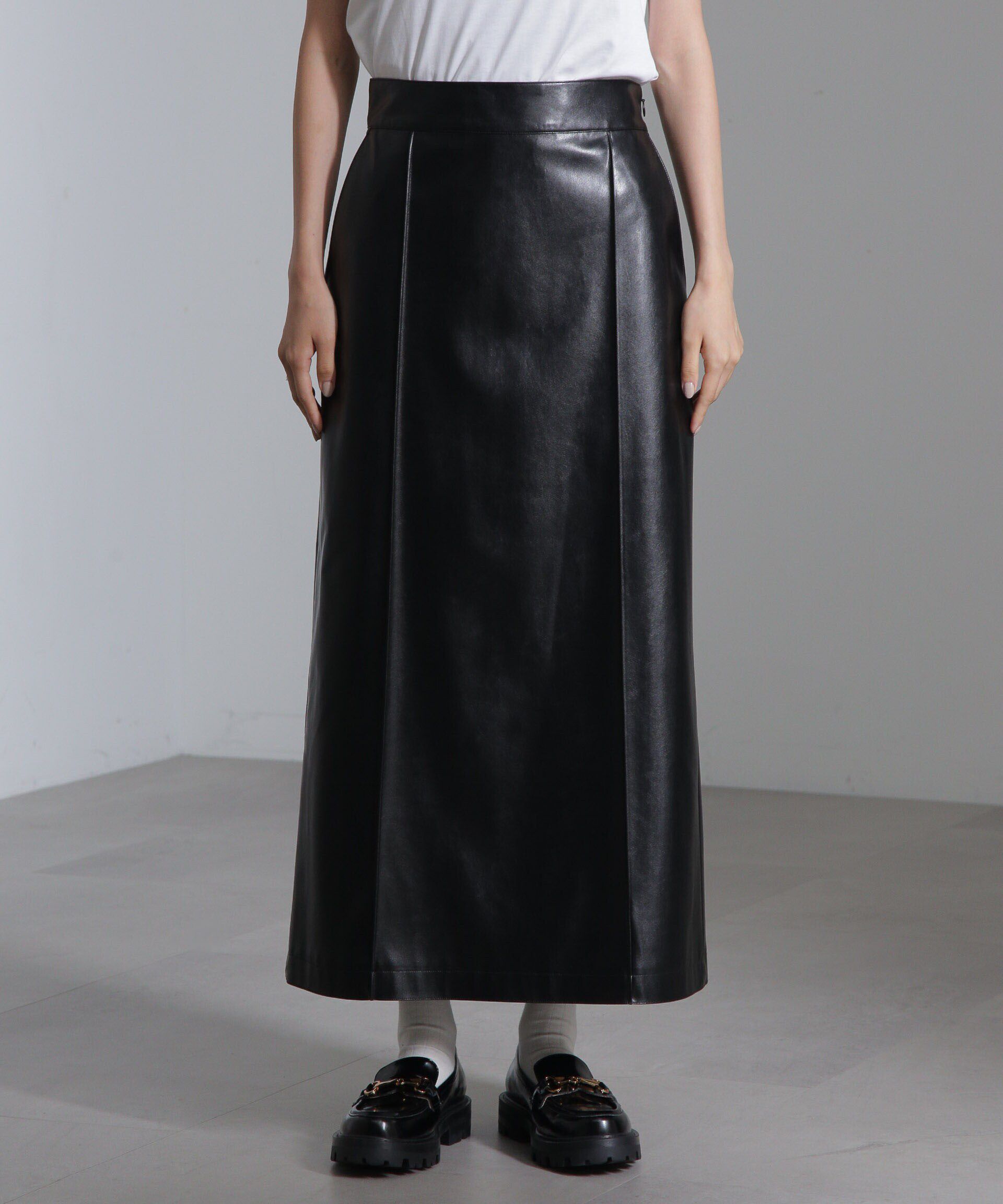 nano･universe「フェイクレザーピンタックスカート(セットアップ可)」|スカート|