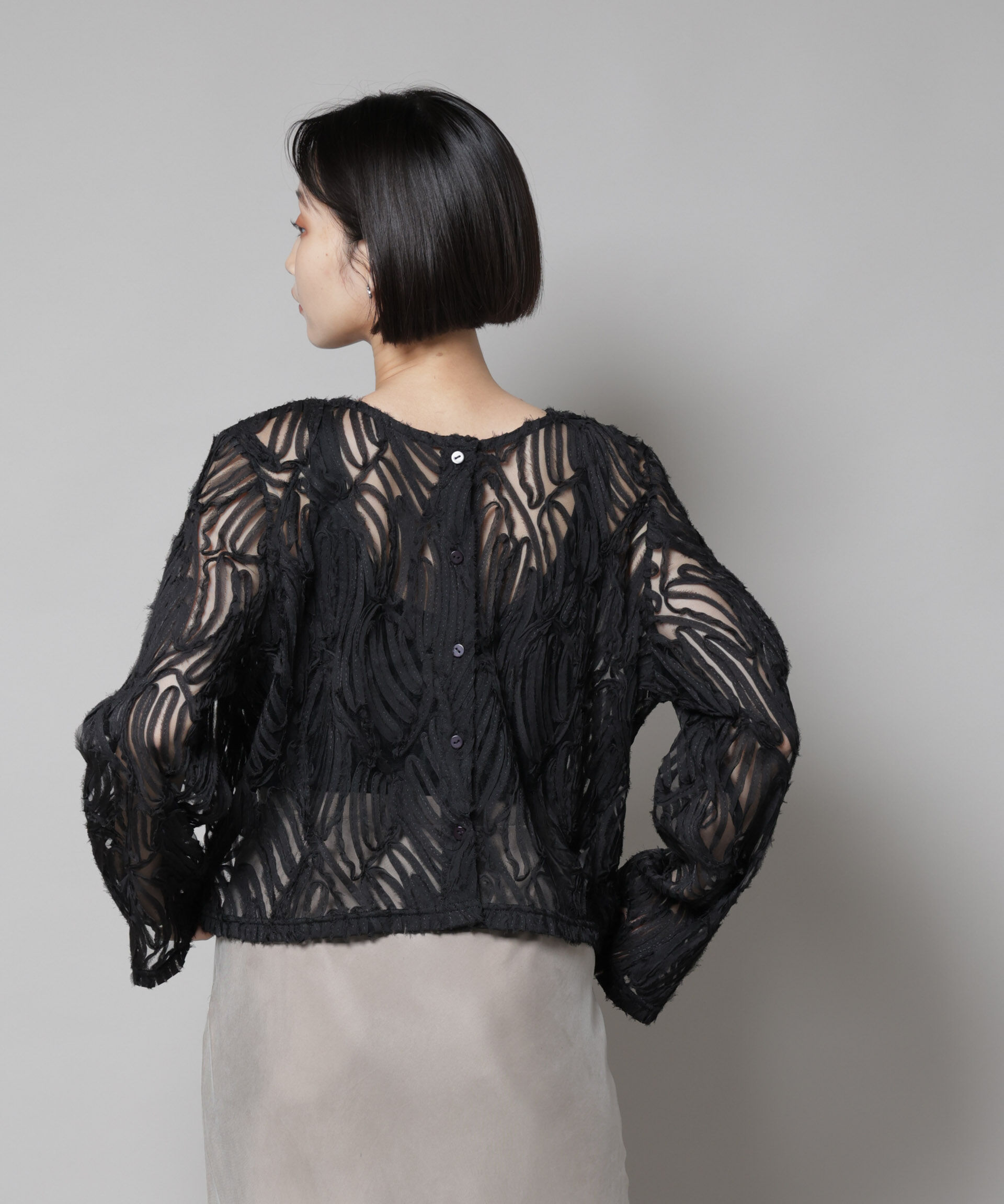 nano･universe「テープ刺繍チュール前後2wayカーディガン(セットアップ可)」|シャツ・ブラウス|