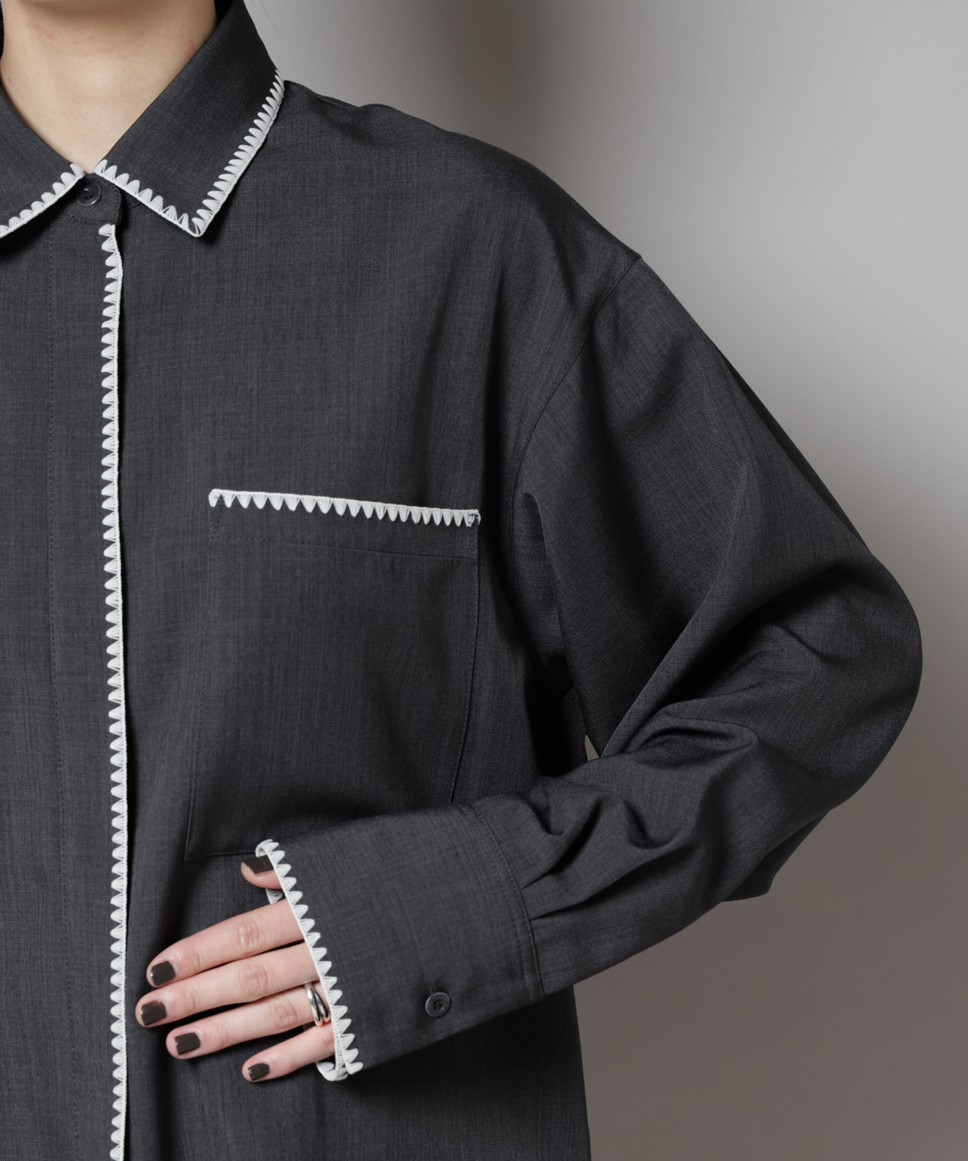 nano･universe「トリミング刺繍ツイルシャツ」|シャツ・ブラウス|