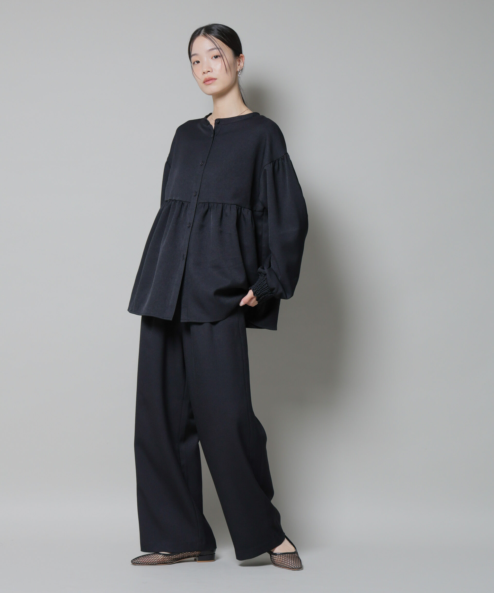 nano･universe「ｳｰﾙﾗｲｸﾎﾟﾘｴｽﾃﾙ前後2way切り替えﾍﾟﾌﾟﾗﾑﾌﾞﾗｳｽ(ｾ  」|シャツ・ブラウス|