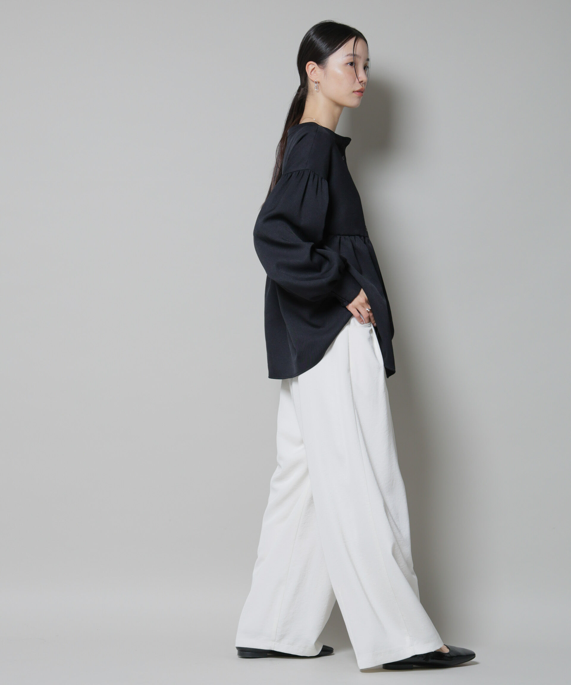 nano･universe「ｳｰﾙﾗｲｸﾎﾟﾘｴｽﾃﾙ前後2way切り替えﾍﾟﾌﾟﾗﾑﾌﾞﾗｳｽ(ｾ  」|シャツ・ブラウス|