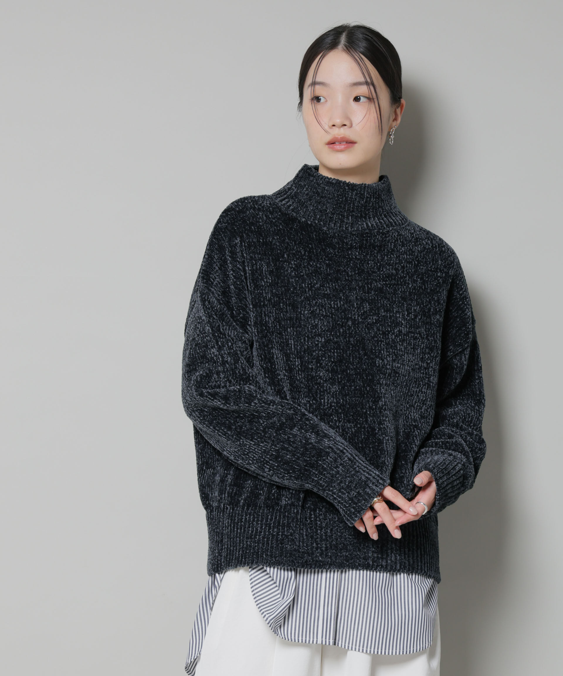 nano･universe「ベロアモールハイネックワイドニット」|ニット・セーター|チャコール3