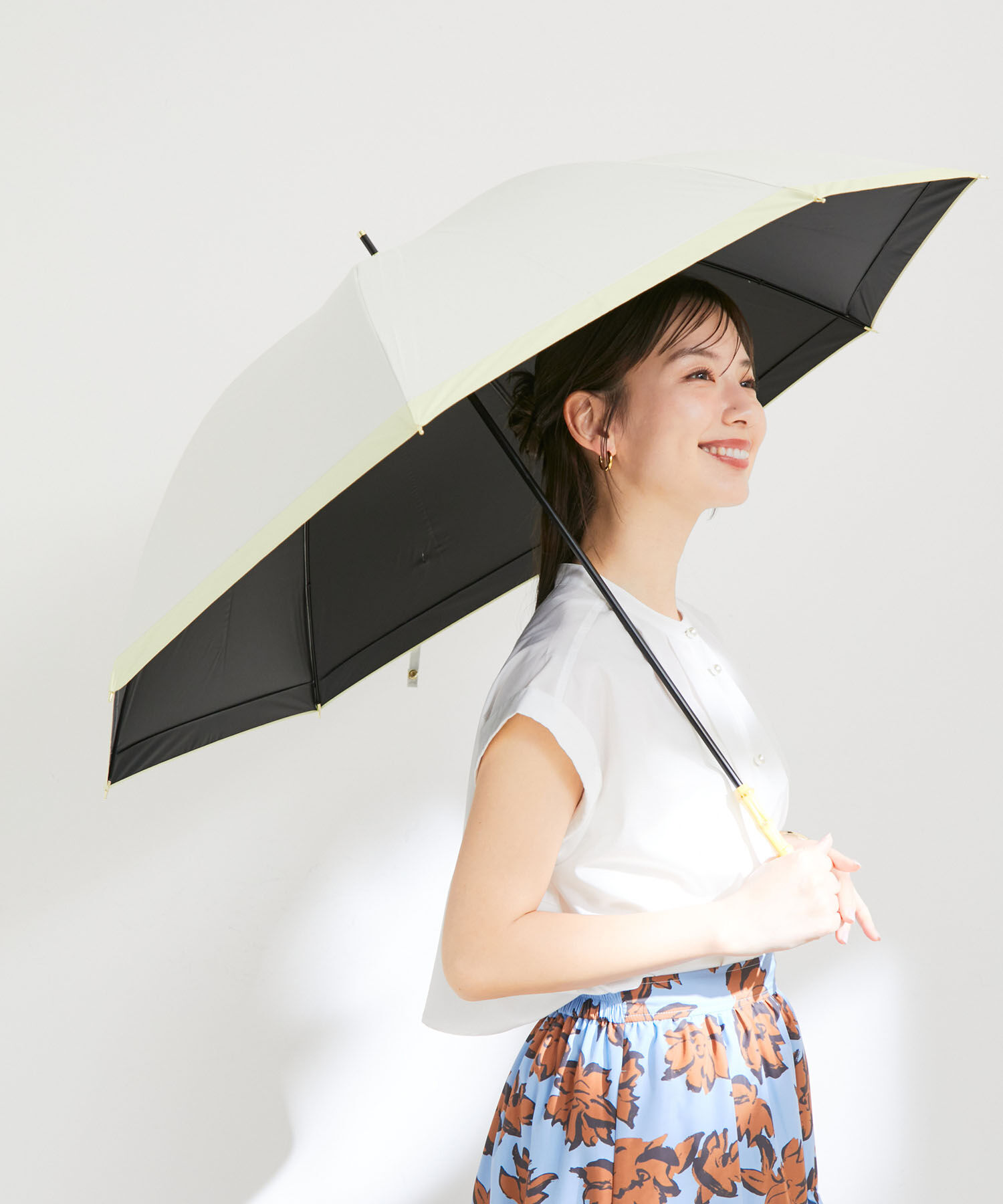 VIS「【晴雨兼用/遮光率100%】バンブーハンドルアンブレラ」|傘|