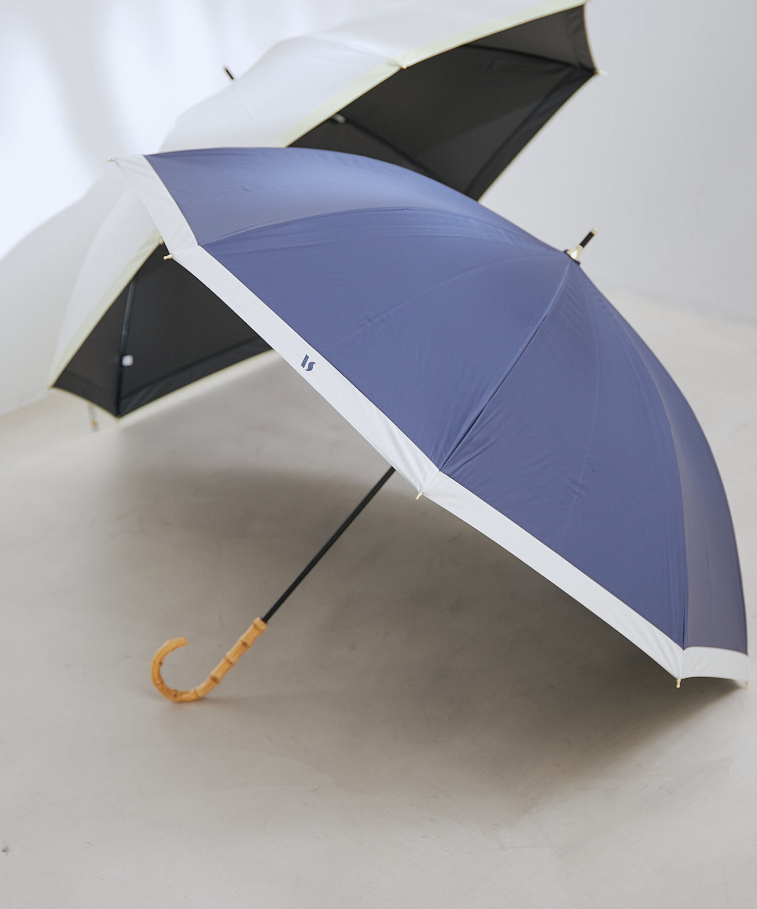 VIS「【晴雨兼用/遮光率100%】バンブーハンドルアンブレラ」|傘|ネイビー(40)