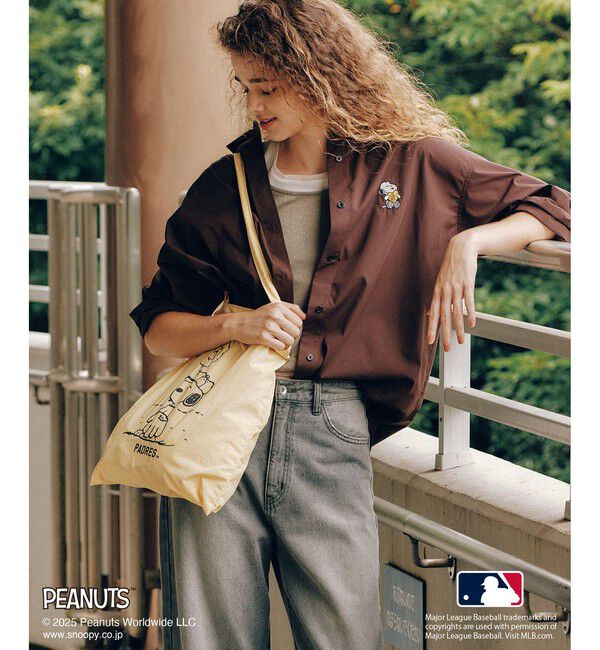 Rope&rsquo;Picnic「【PEANUTS&times;MLB COLLECTION by ROPE' PICNIC】オーバーサイズシャツ」|シャツ・ブラウス|ブラウン(20)