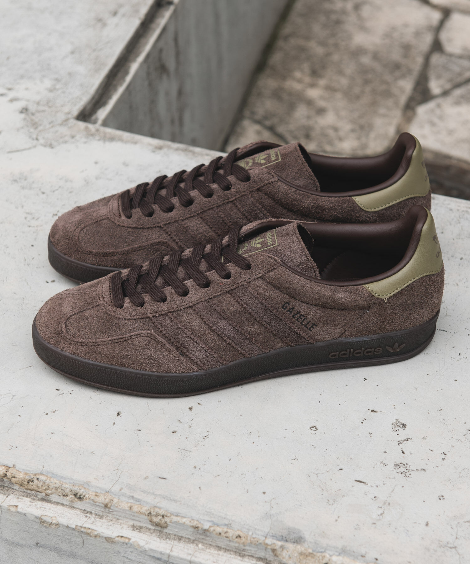 URBAN RESEARCH DOORS「adidas　Exclusive GAZELLE INDOOR」|スニーカー|