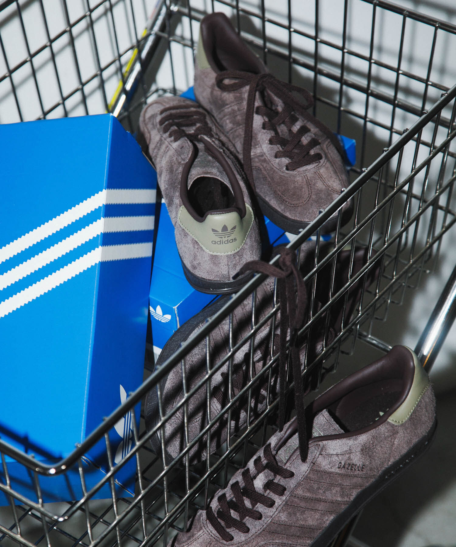 URBAN RESEARCH DOORS「adidas　Exclusive GAZELLE INDOOR」|スニーカー|
