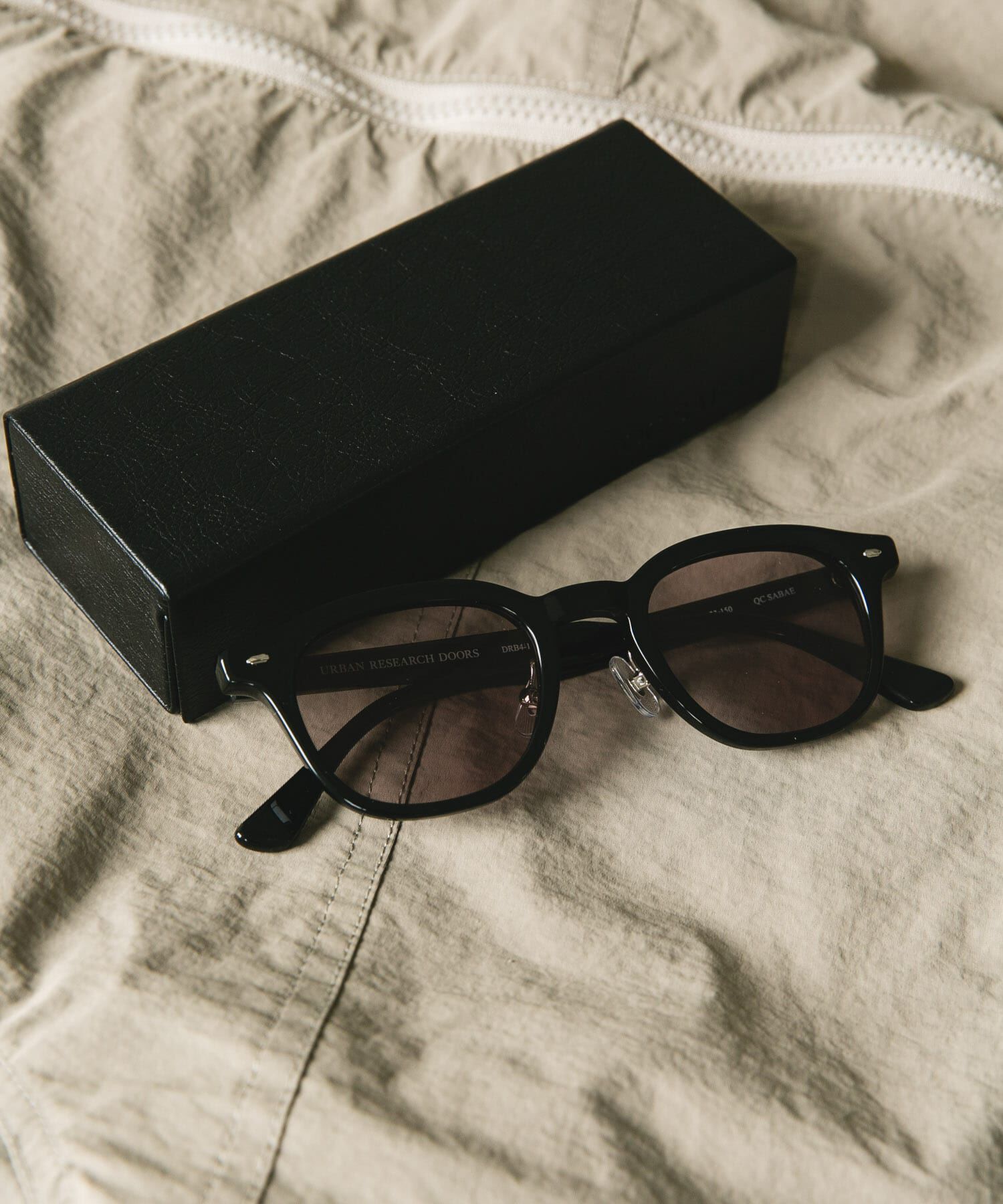 URBAN RESEARCH DOORS「ウェリントンフレーム/QC SABAE」|メガネ|