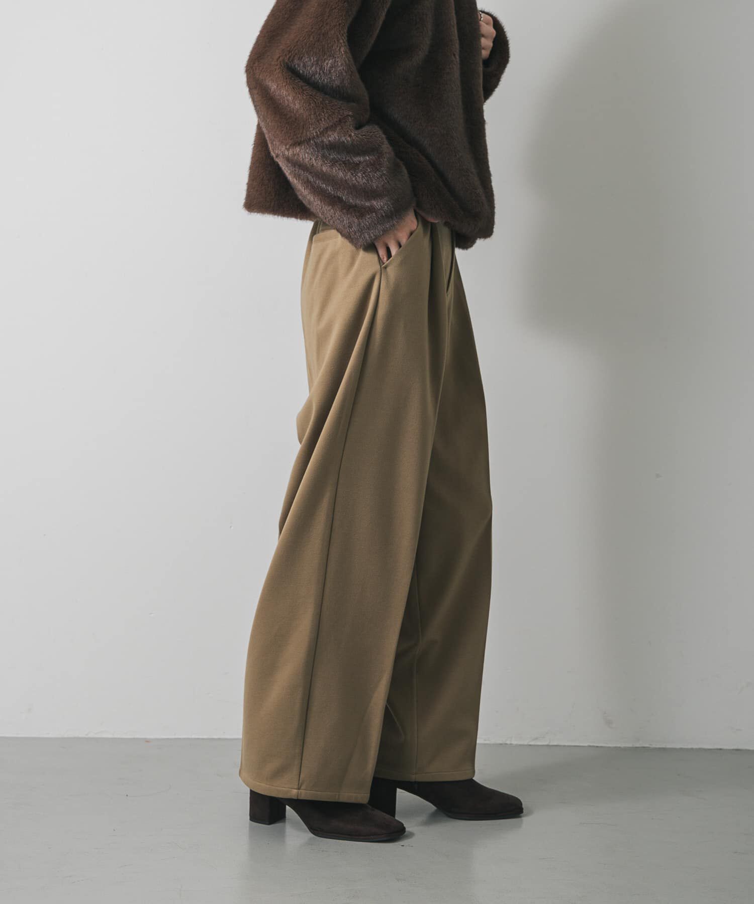 SENSE OF PLACE by URBAN RESEARCH「『BLACK, TALLサイズ/WEB限定』ジャージーストレートスラックス」|その他|