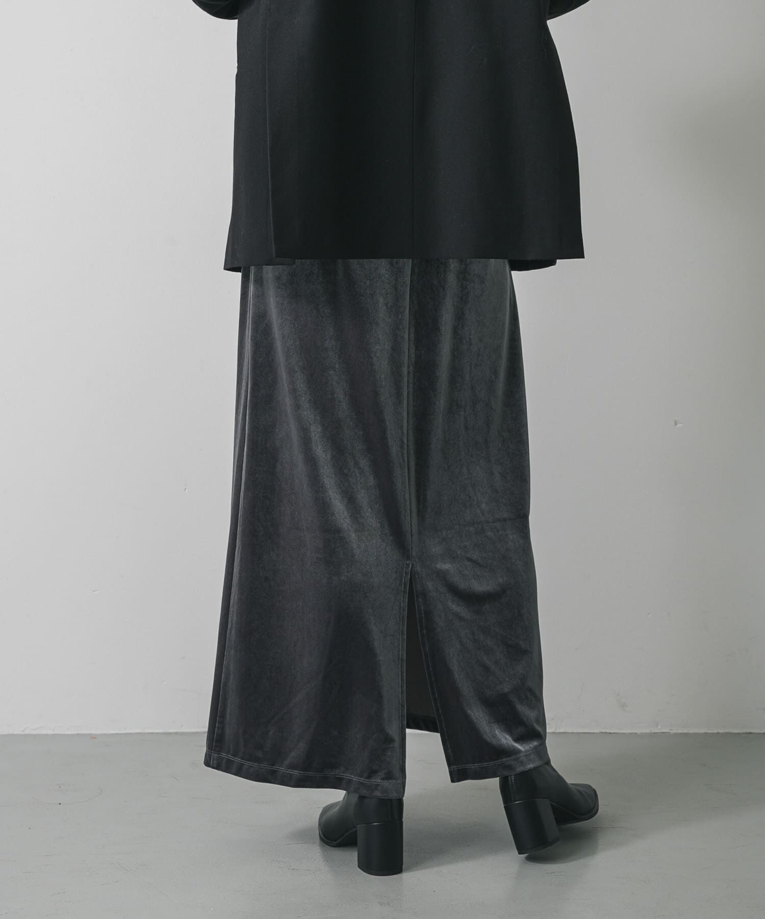 SENSE OF PLACE by URBAN RESEARCH「『TALLサイズ/WEB限定』ベロアナロースカート」|スカート|