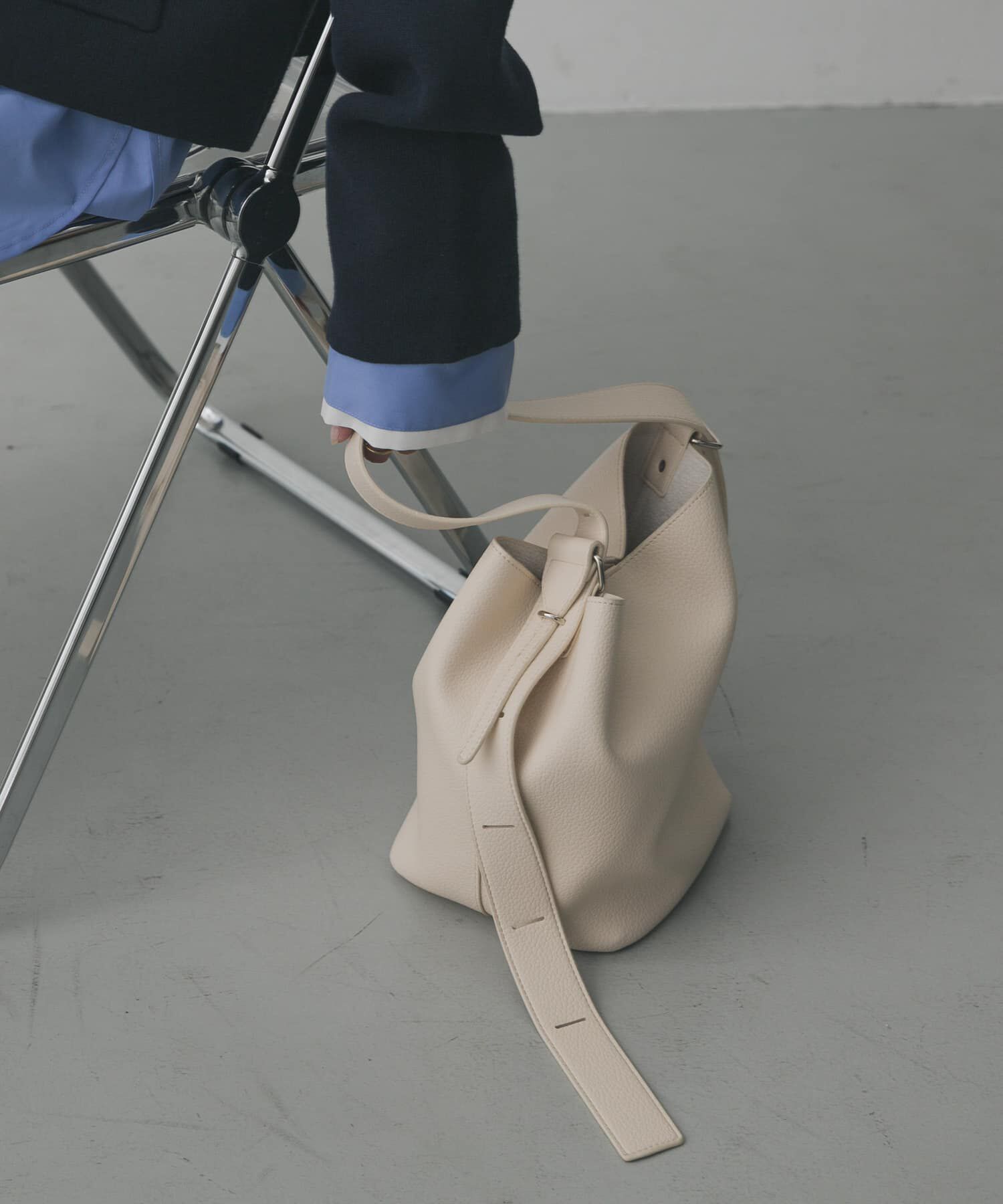 SENSE OF PLACE by URBAN RESEARCH「マルチショルダースクエアバッグ」|ショルダー・メッセンジャー|ライトベージュ