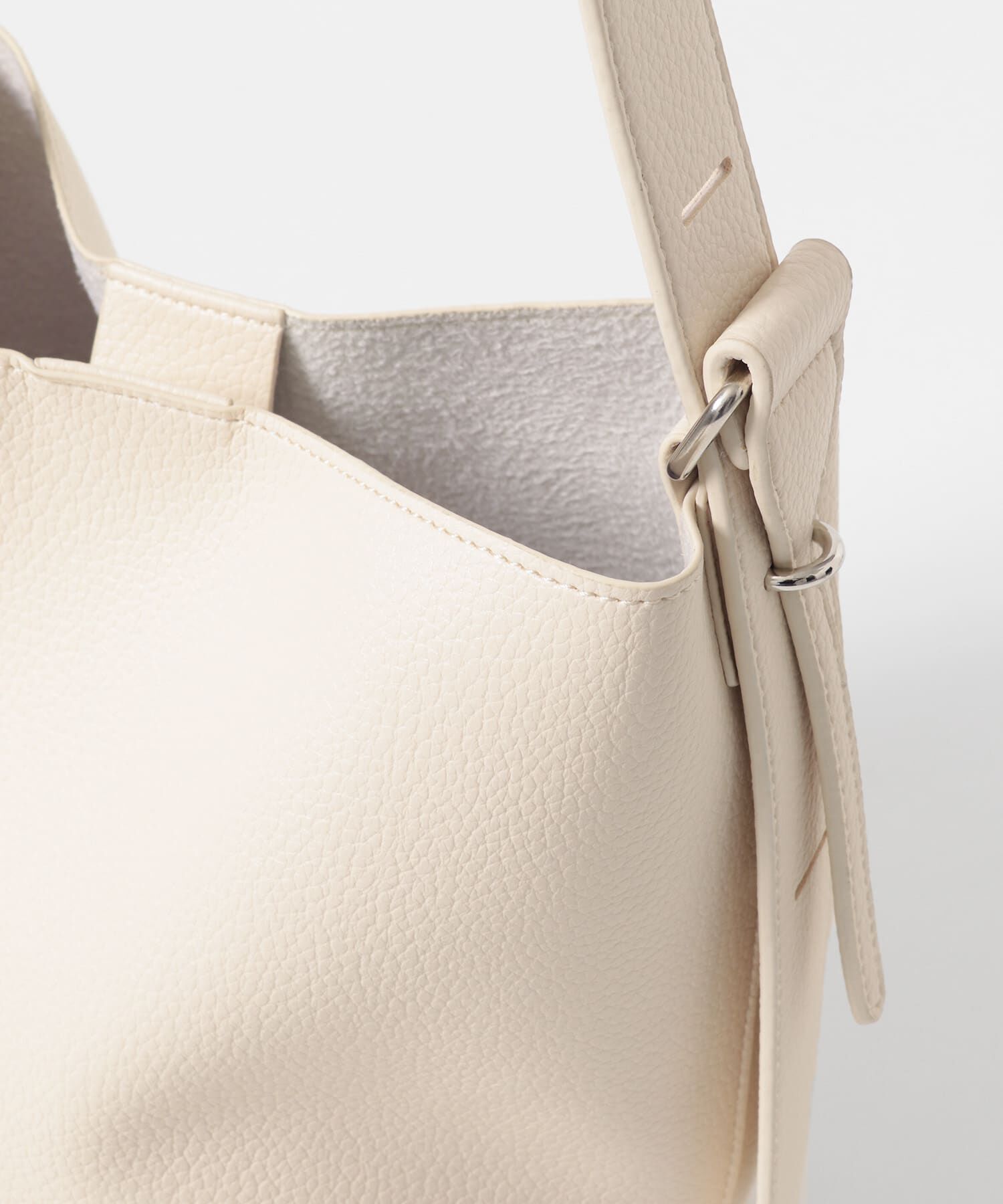 SENSE OF PLACE by URBAN RESEARCH「マルチショルダースクエアバッグ」|ショルダー・メッセンジャー|