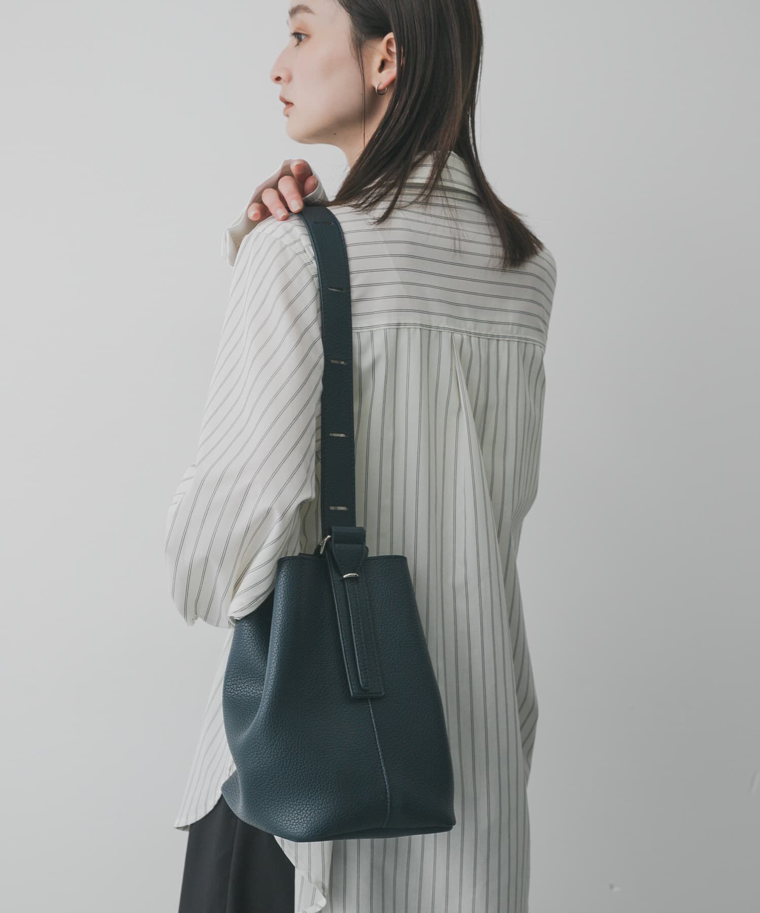 SENSE OF PLACE by URBAN RESEARCH「マルチショルダースクエアバッグ」|ショルダー・メッセンジャー|