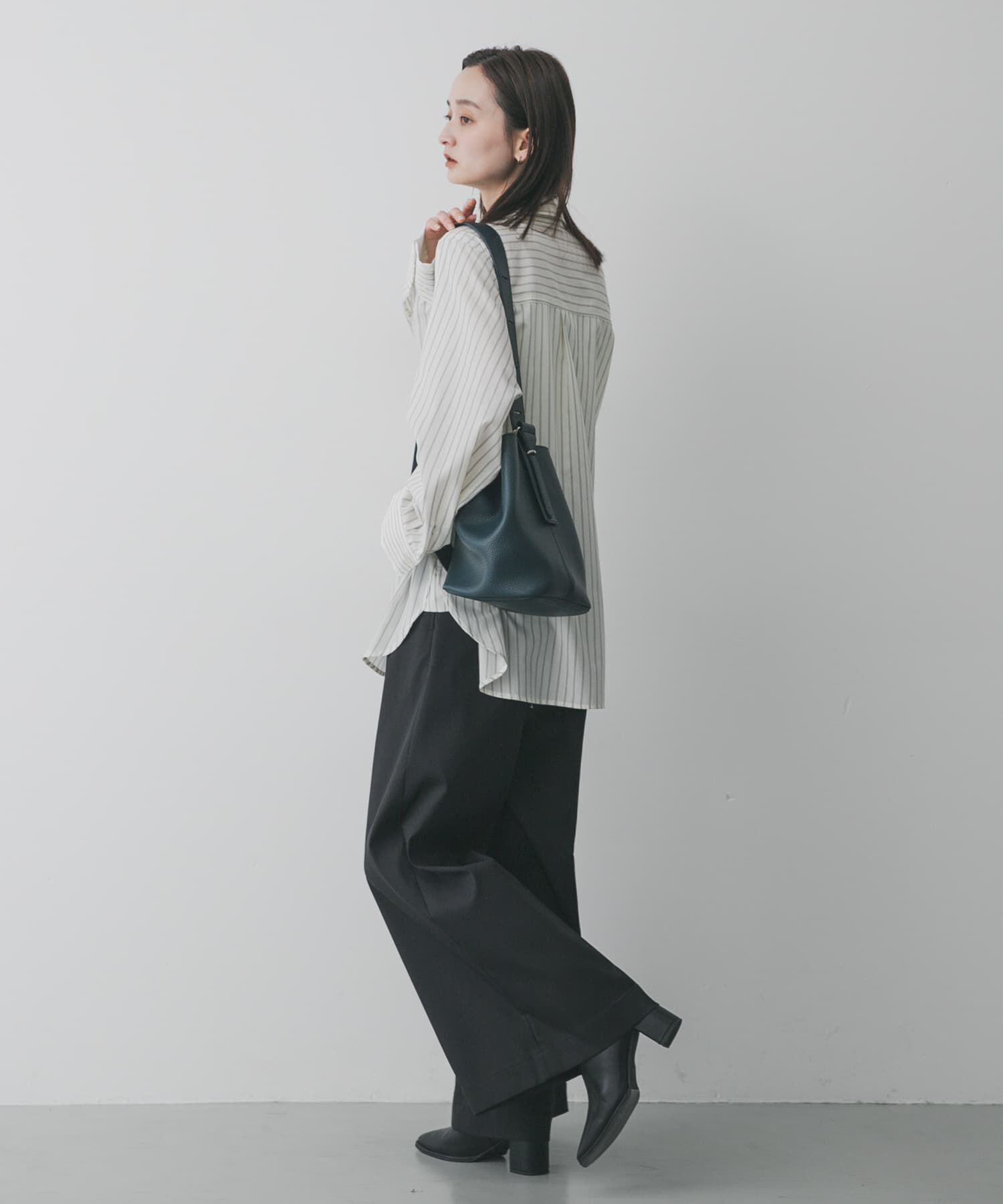 SENSE OF PLACE by URBAN RESEARCH「マルチショルダースクエアバッグ」|ショルダー・メッセンジャー|