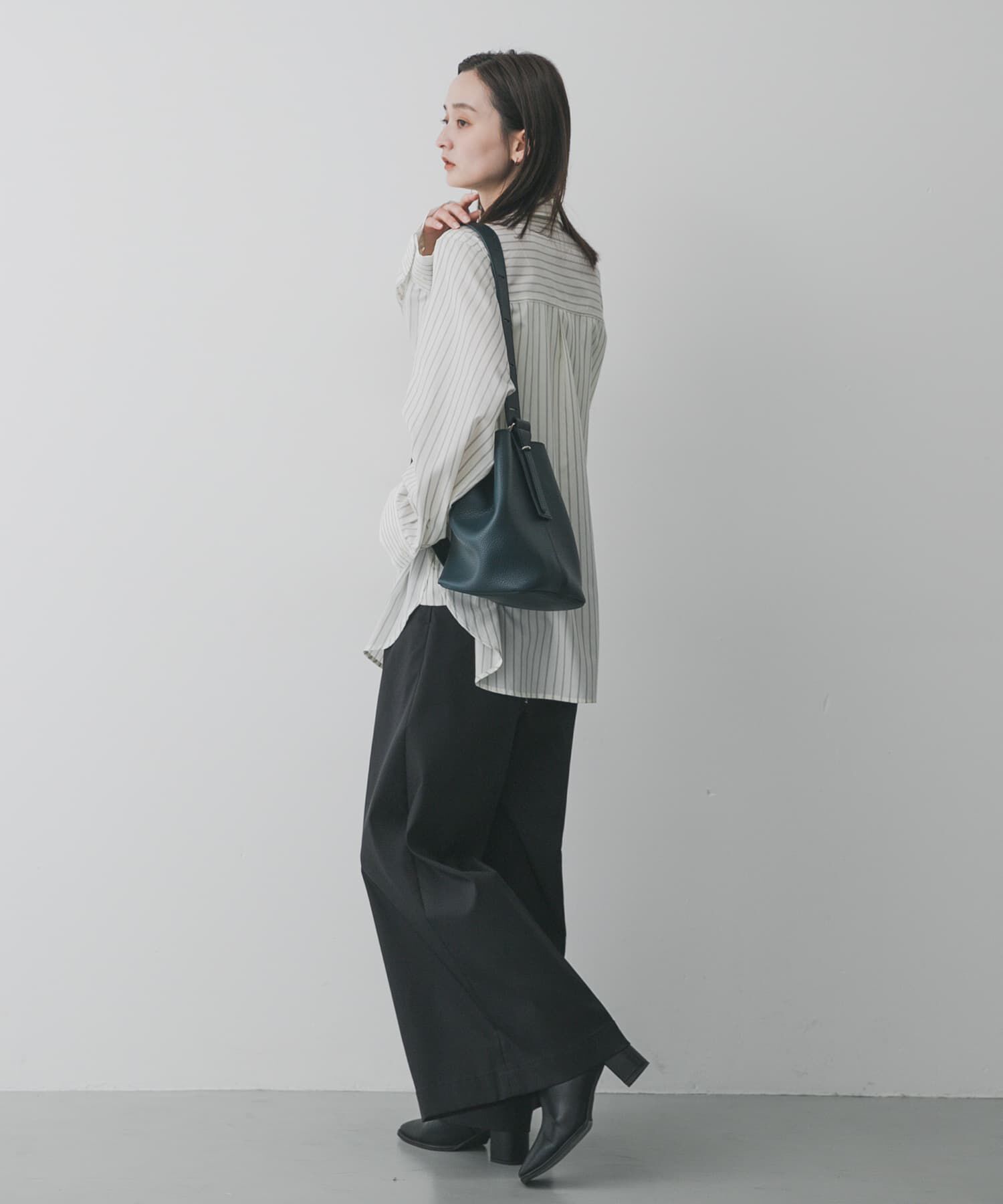 SENSE OF PLACE by URBAN RESEARCH「マルチショルダースクエアバッグ」|ショルダー・メッセンジャー|