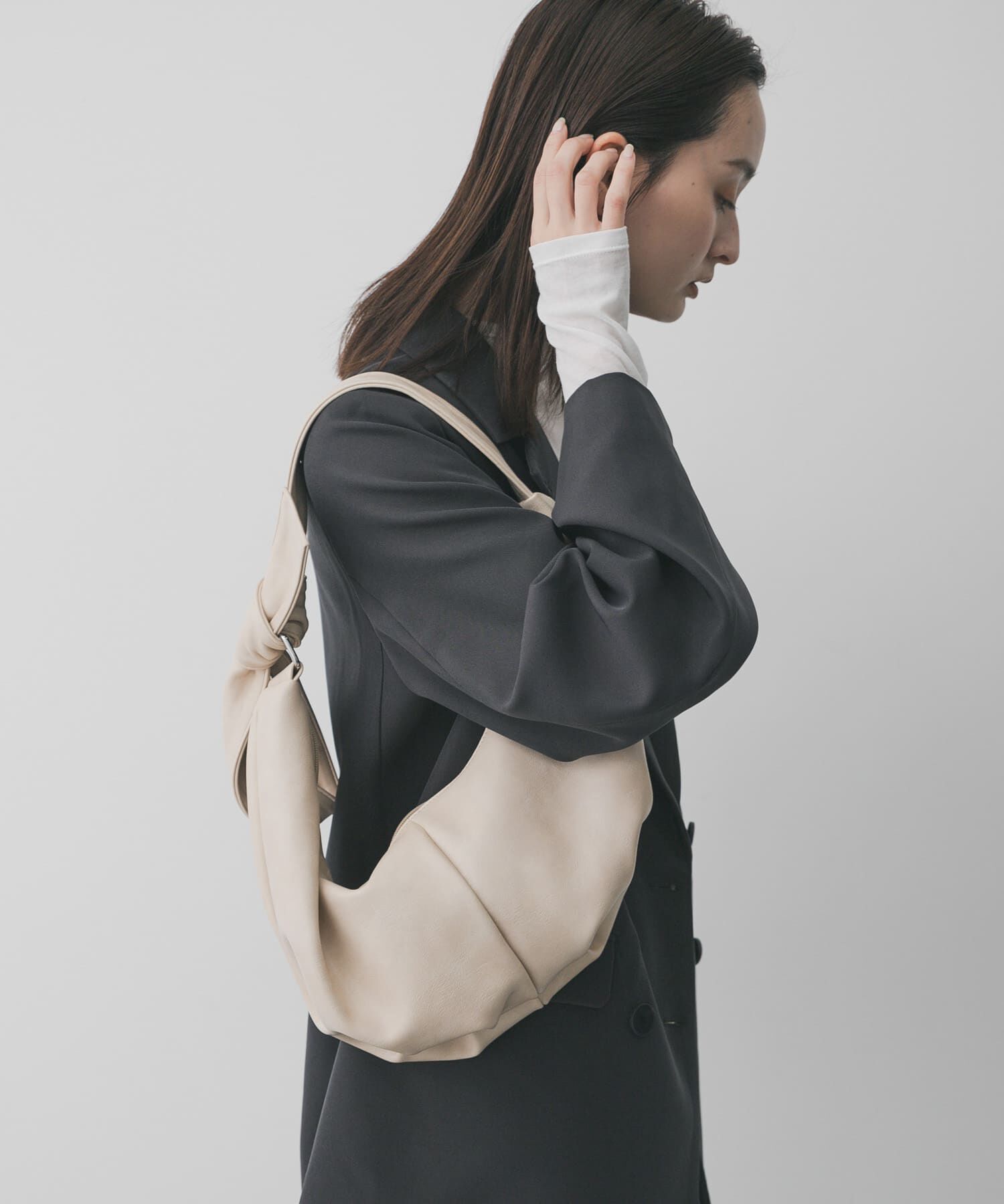 SENSE OF PLACE by URBAN RESEARCH「クロワッサンショルダーバッグ」|ショルダー・メッセンジャー|ベージュ