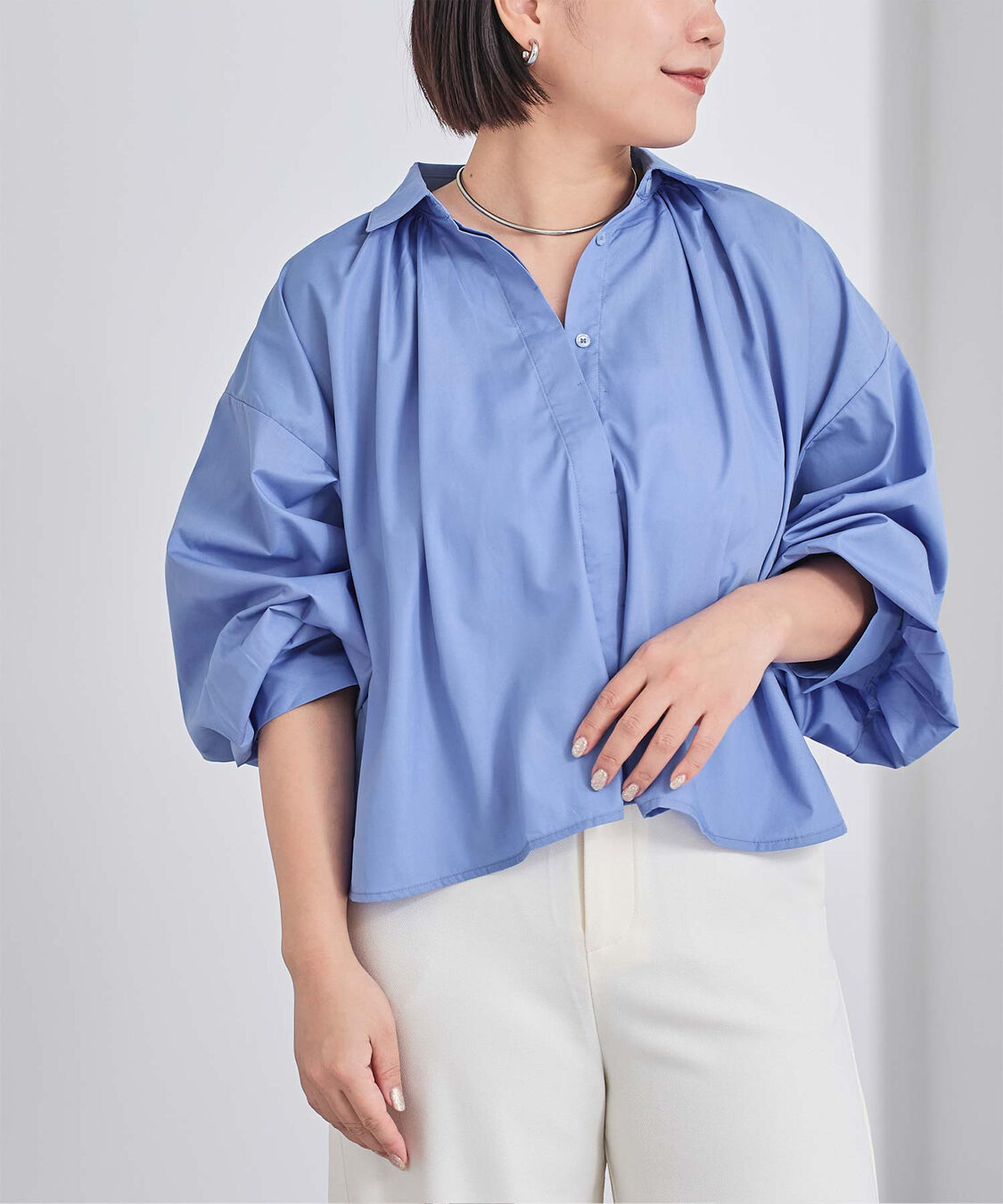 ur's「クロップドギャザーフォルムシャツ」|シャツ・ブラウス|ブルー