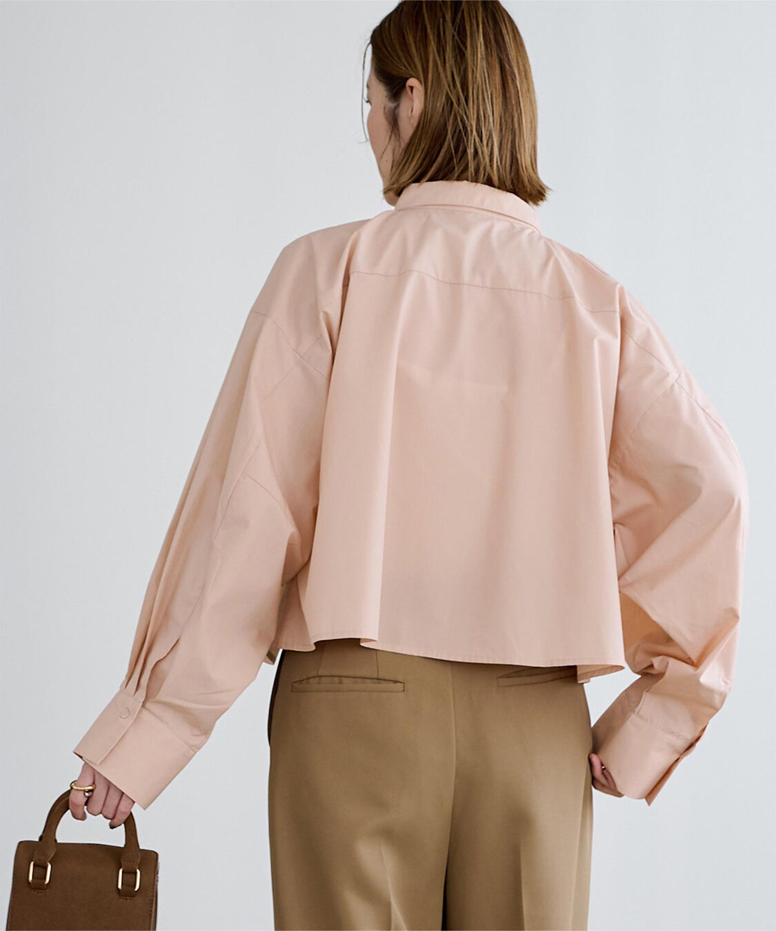 ur's「クロップドギャザーフォルムシャツ」|シャツ・ブラウス|