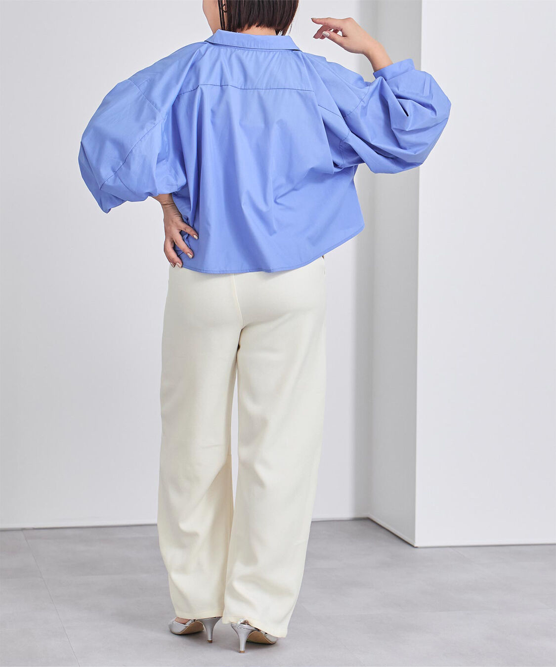 ur's「ベーシックカーブパンツ」|スラックス|