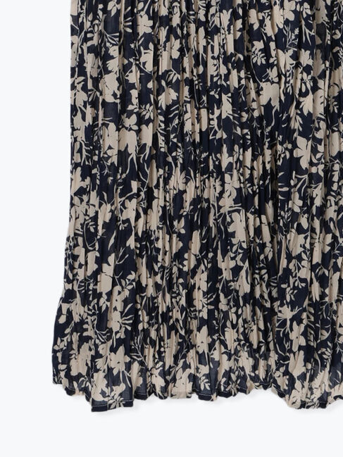 Lugnoncure「ボタニカル柄シワ加工ワンピース《2025spring catalog item》」|ワンピース|