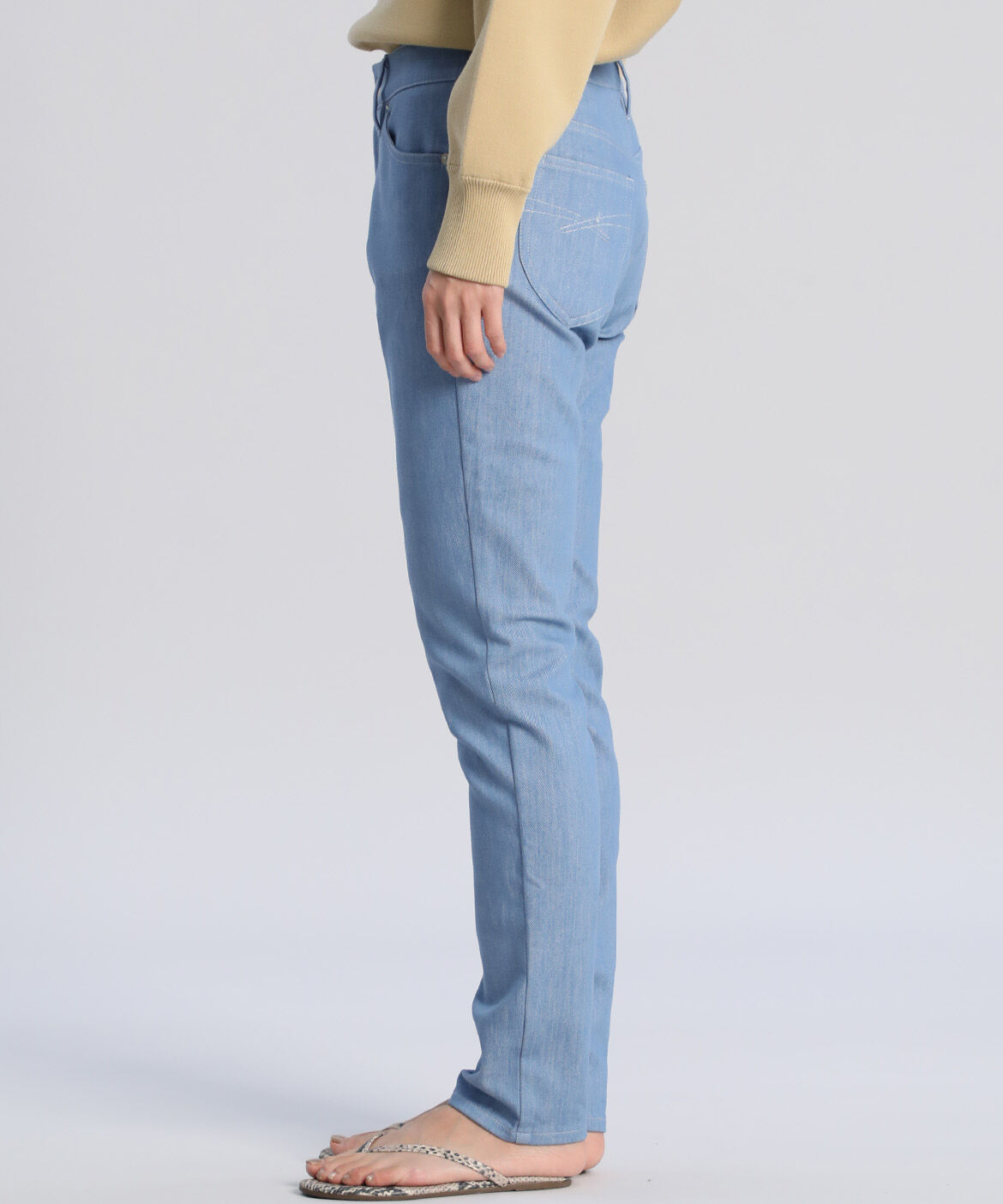 DAY by DAY it&rsquo;s international「スリムテーパードデニムパンツ《SUVIN DENIM》」|デニム|