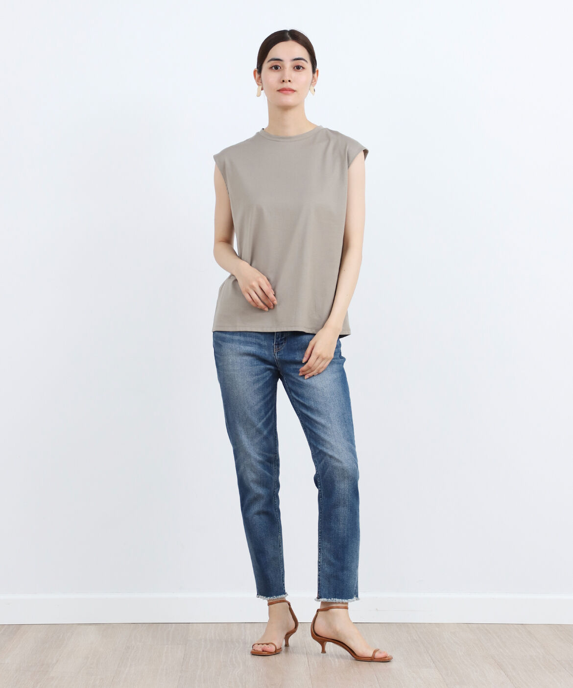 DAY by DAY it&rsquo;s international「ベーシックノースリーブコットンカットソー」|Tシャツ・カットソー|