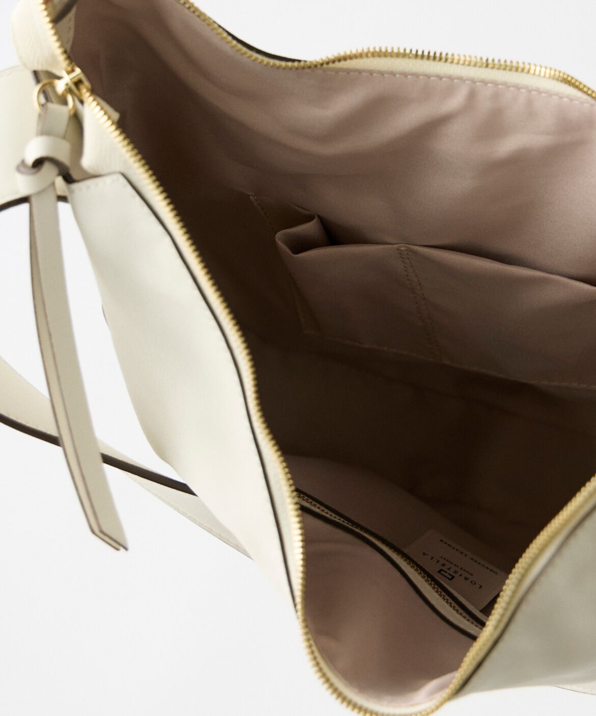 INED「《SUPERIOR CLOSET》ソフトレザーラウンドバッグ《LORISTELLA》」|ショルダー・メッセンジャー|