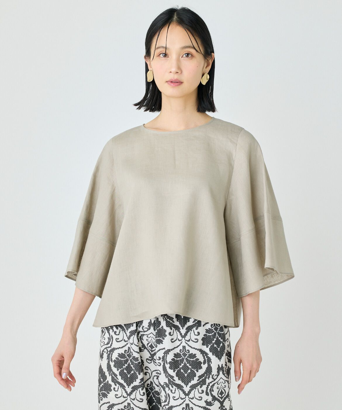 7-IDconcept.「《大きいサイズ》ボリュームスリーブプルオーバー」|シャツ・ブラウス|ベージュ2