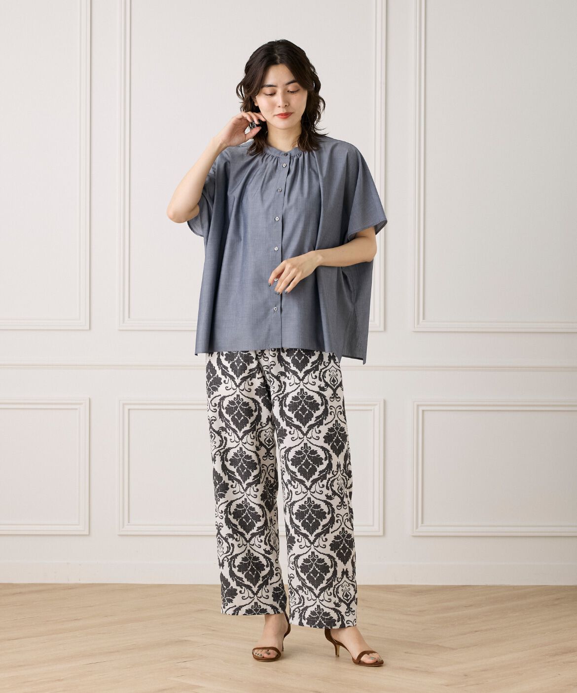 7-IDconcept.「 《大きいサイズ》《WEB限定カラー》ポンチョ風バンドカラーブラウス」|シャツ・ブラウス|