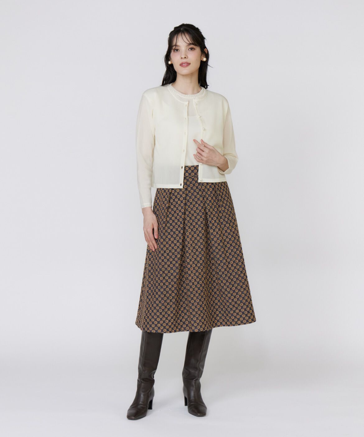 Maglie le cassetto「《大きいサイズ》フラワー刺繍デニムスカート《M Maglie le cassetto》」|スカート|