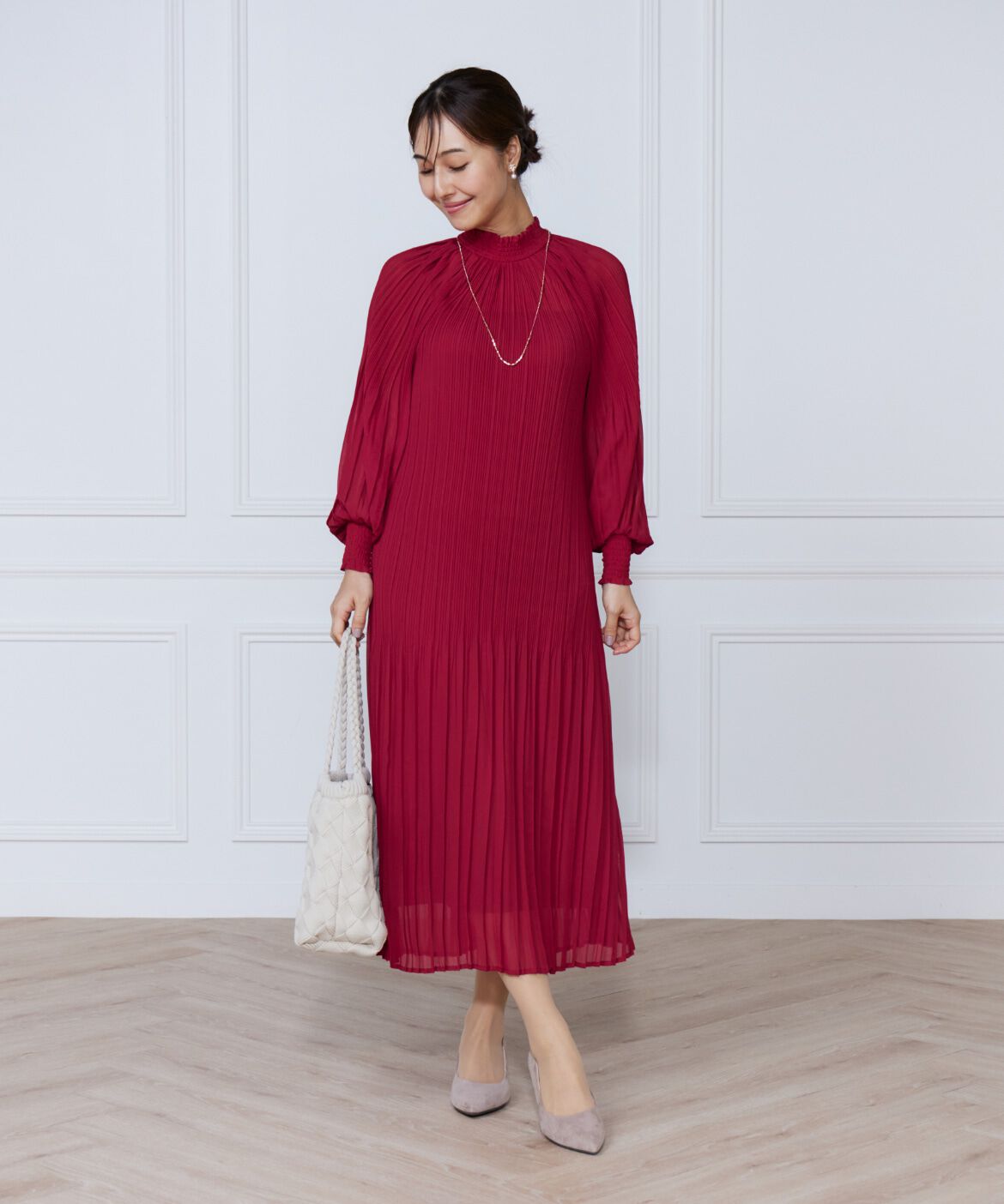 ef-de Black「総プリーツシャーリングワンピース」|ワンピース|