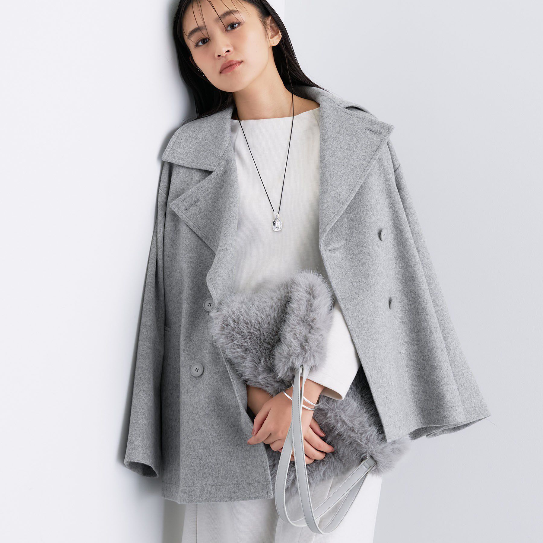 INDIVI「【軽やか／ゆったり】ウール混ショートトレンチコート」|トレンチコート|