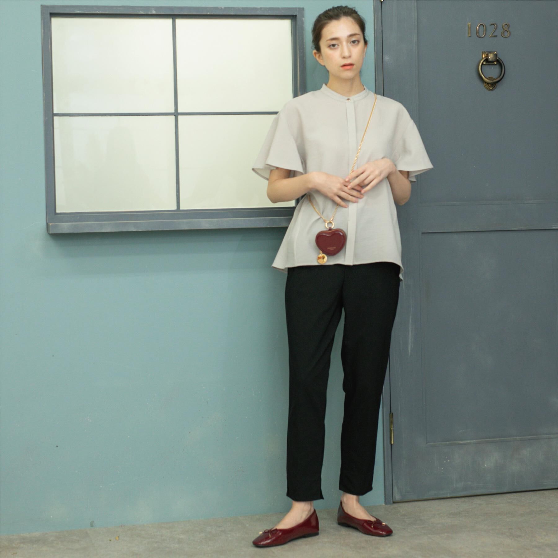 OPAQUE.CLIP「バックフリルバンドカラーブラウス【洗濯機洗い可/吸水速乾/接触冷感】」|シャツ・ブラウス|