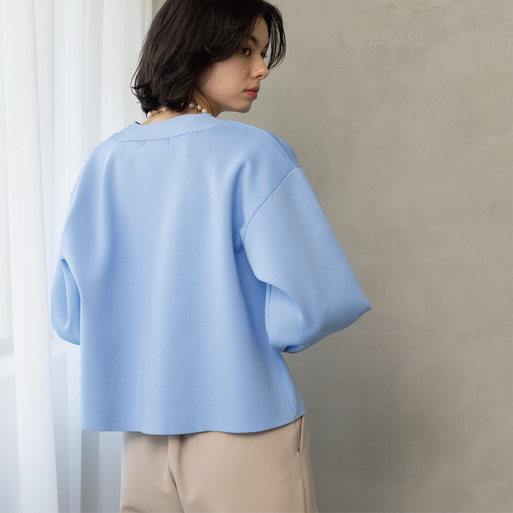 OPAQUE.CLIP「ゴールドビックボタンVネックニットカーディガン【洗濯機OK】」|カーディガン|