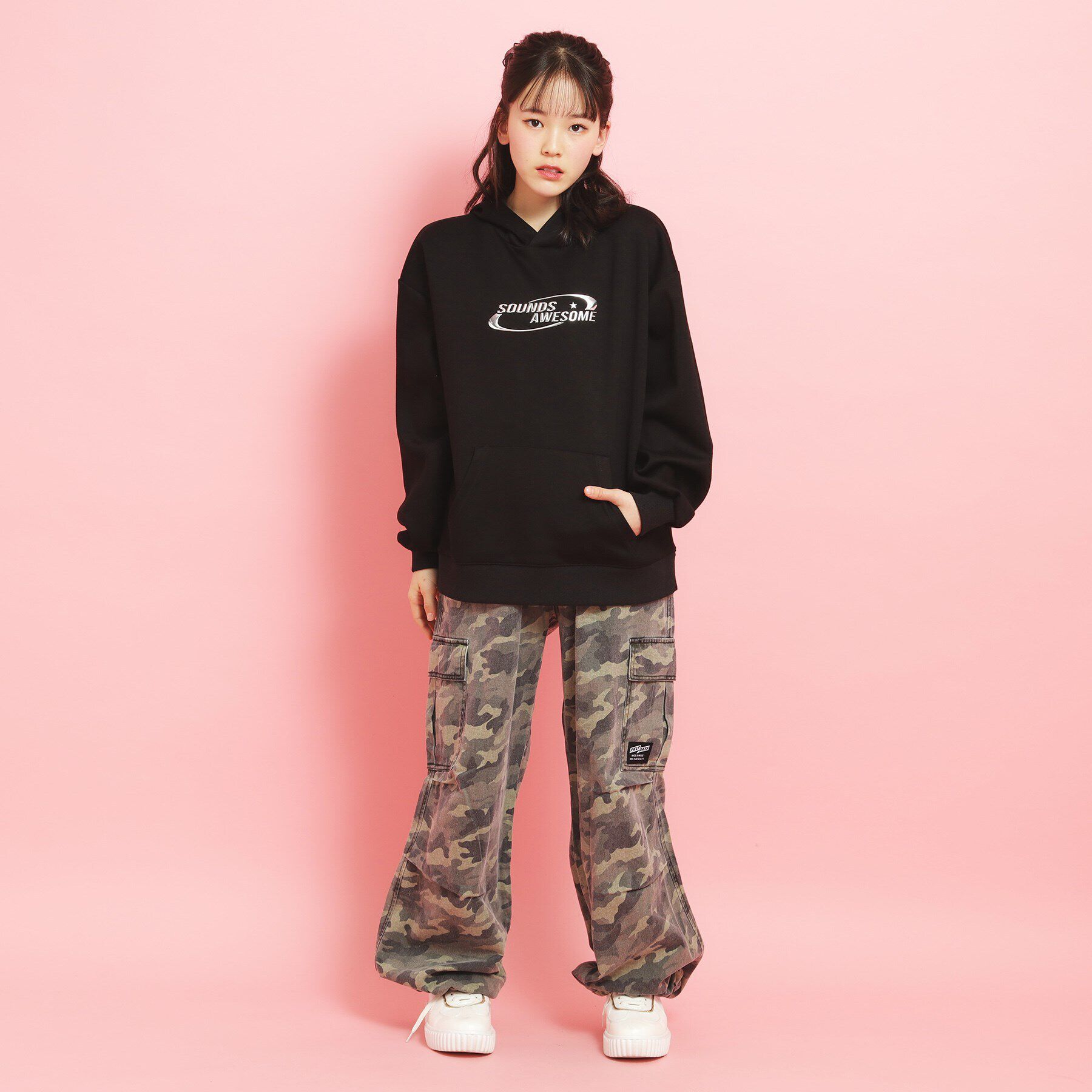 PINK-latte「シルバーワッペンポンチパーカ」|パーカー|